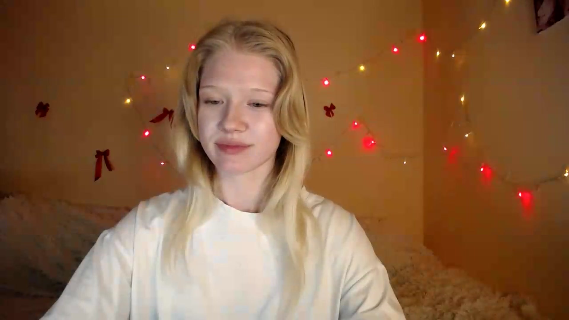 Gallery image thumbnail from Angel_baby's myfreecams stream on, 08/10/2026, 17:54 image 3 of 20