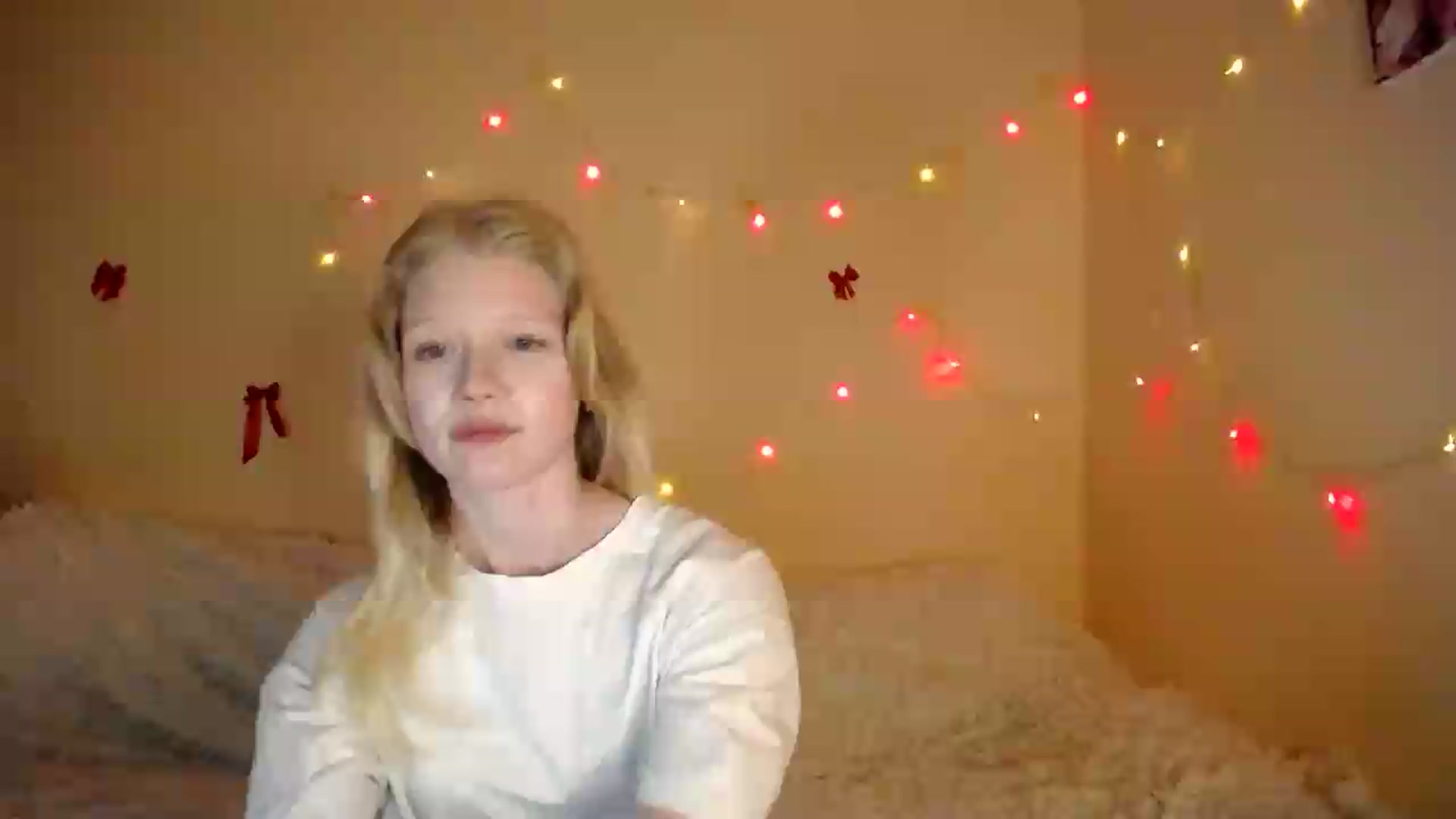 Gallery image thumbnail from Angel_baby's myfreecams stream on, 08/10/2026, 17:54 image 14 of 20