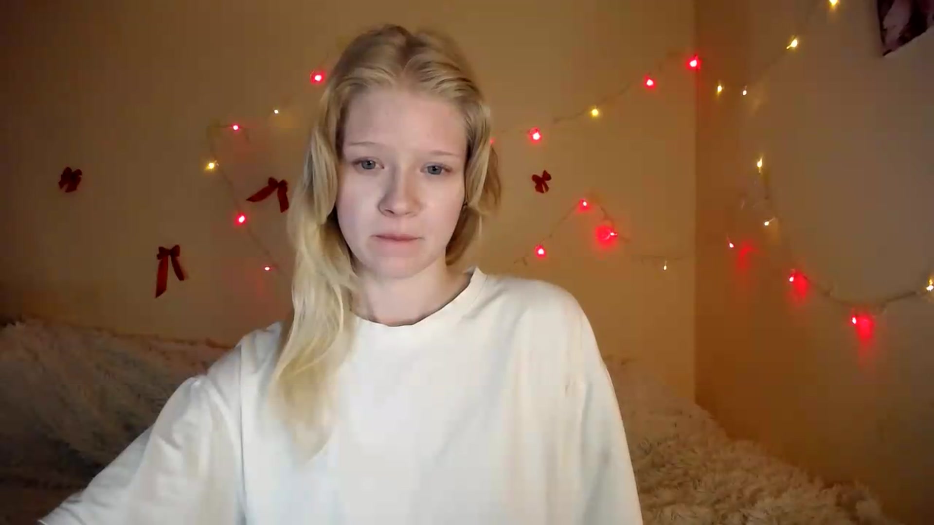 Gallery image thumbnail from Angel_baby's myfreecams stream on, 08/10/2026, 17:54 image 12 of 20