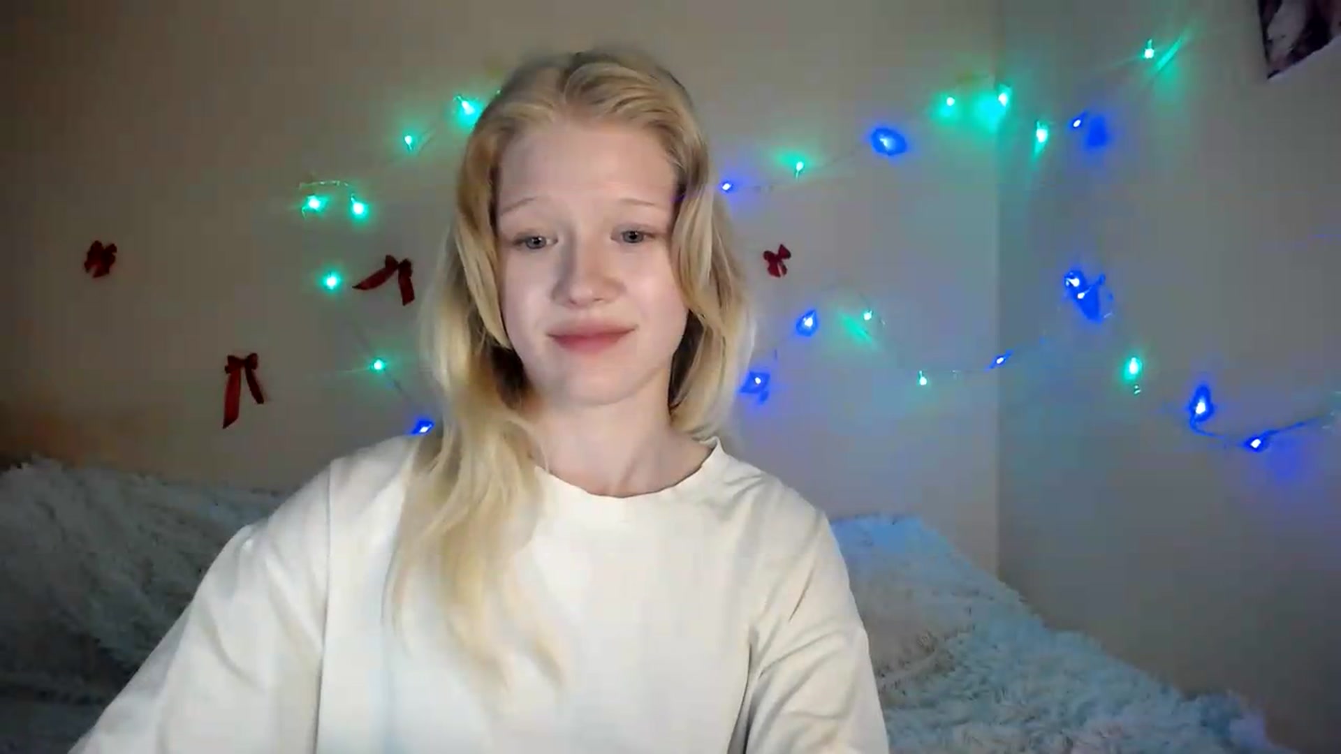 Gallery image thumbnail from Angel_baby's myfreecams stream on, 08/10/2026, 17:54 image 16 of 20