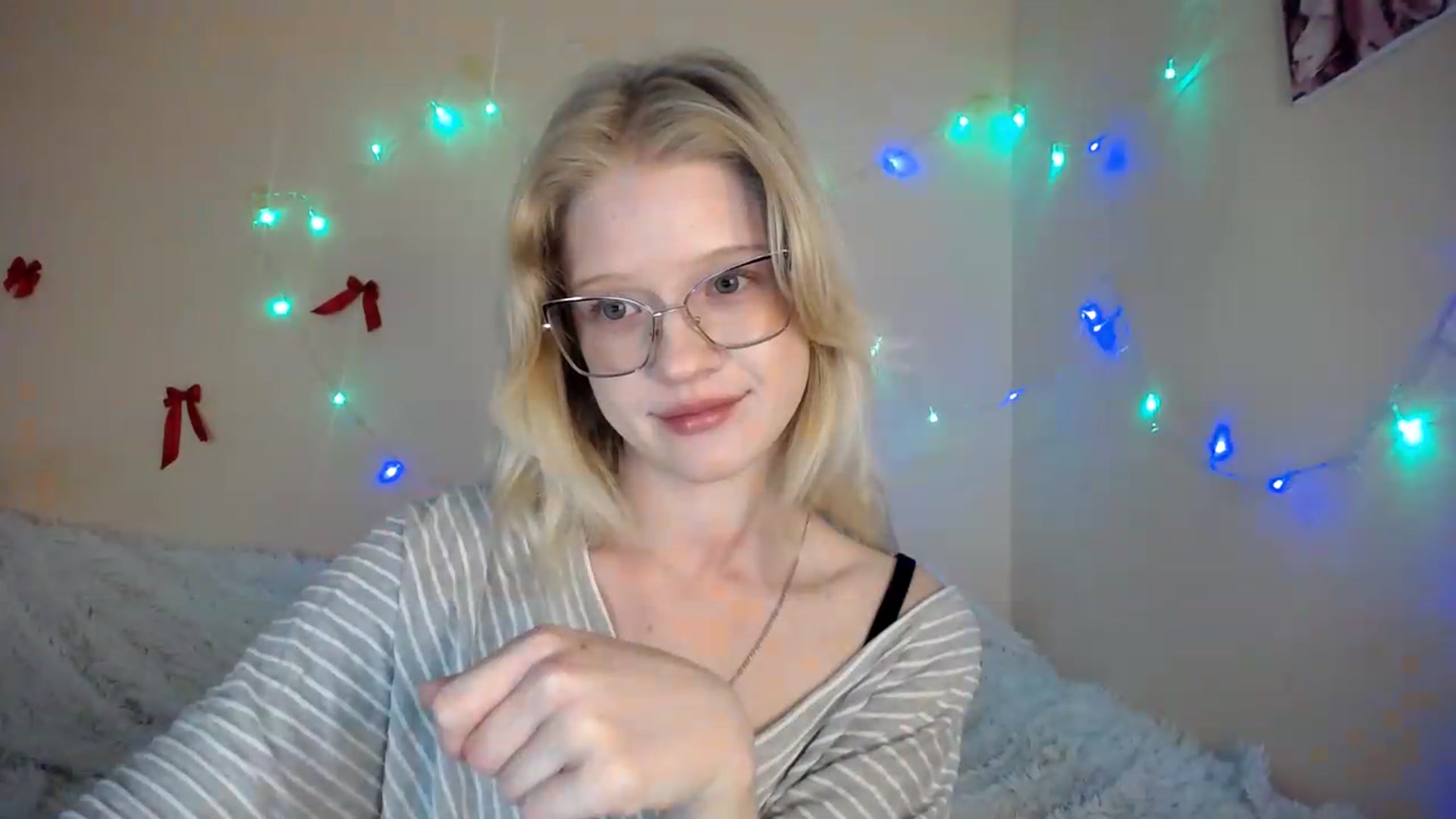 Gallery image thumbnail from Angel_baby's myfreecams stream on, 08/12/2026, 13:37 image 9 of 20