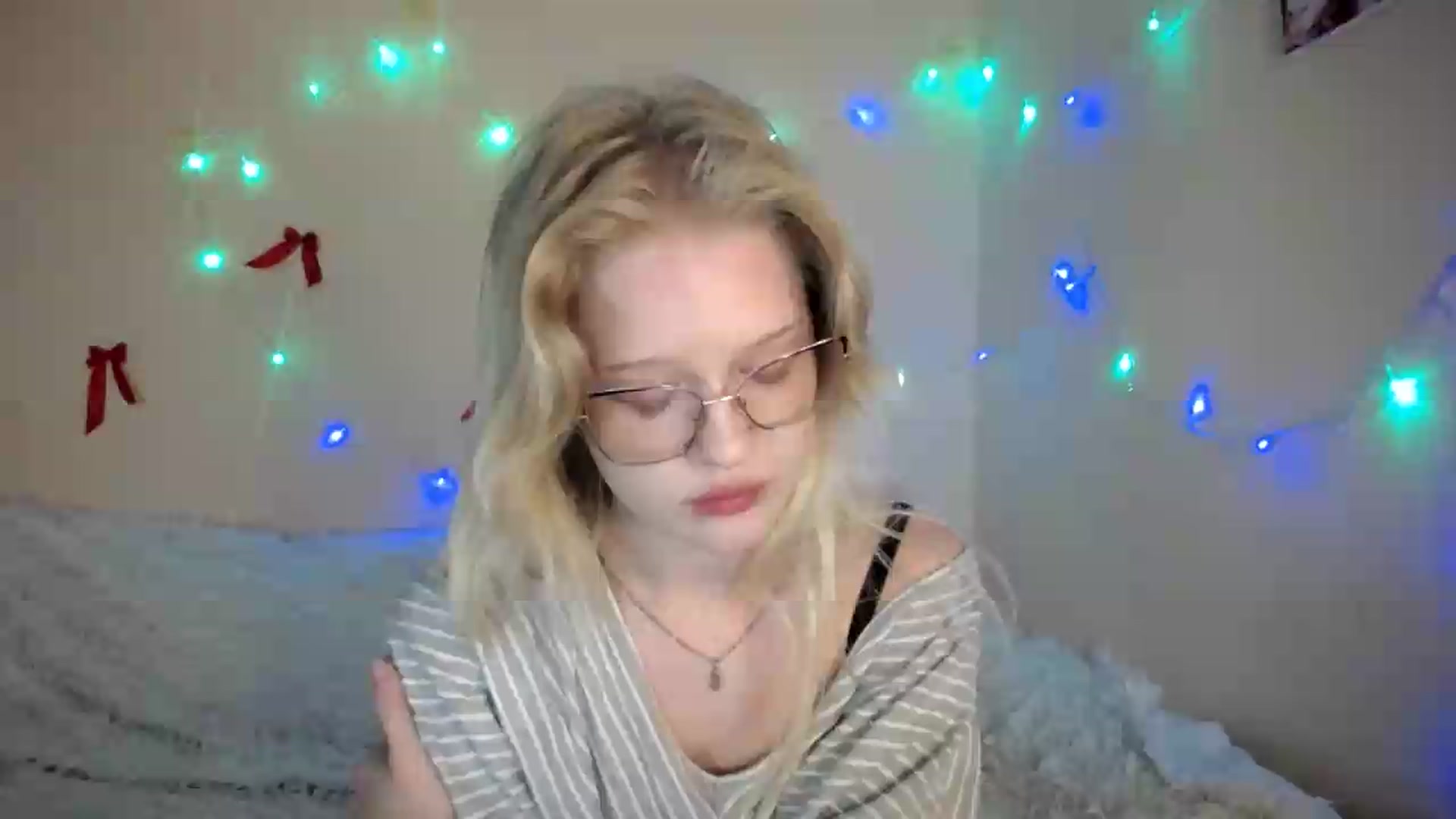 Gallery image thumbnail from Angel_baby's myfreecams stream on, 08/12/2026, 14:37 image 7 of 20