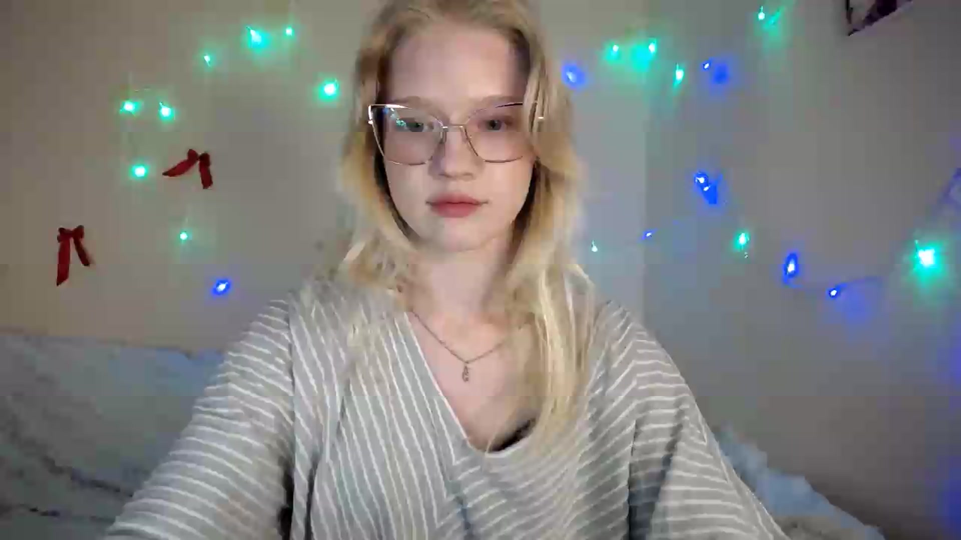 Gallery image thumbnail from Angel_baby's myfreecams stream on, 08/12/2026, 14:37 image 1 of 20