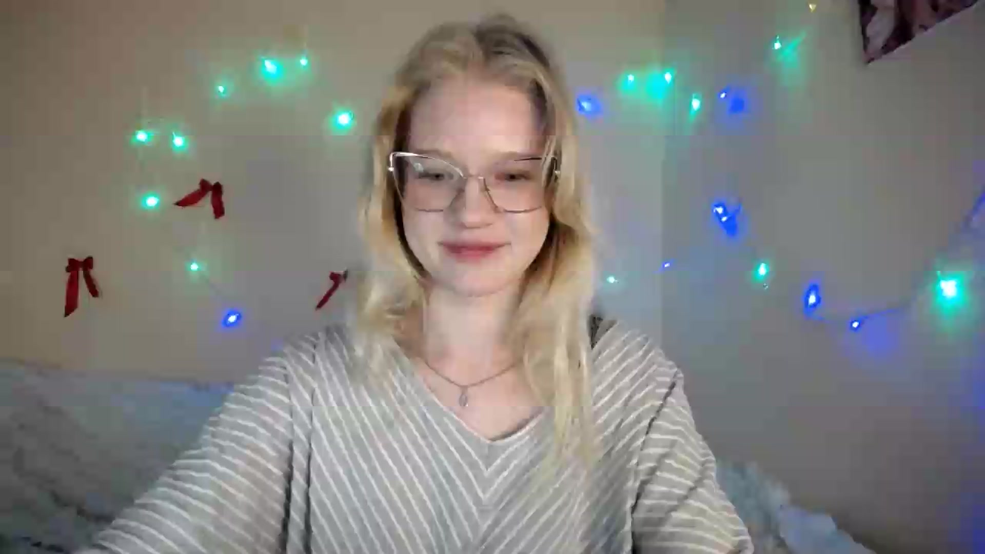 Gallery image thumbnail from Angel_baby's myfreecams stream on, 08/12/2026, 15:05 image 11 of 20