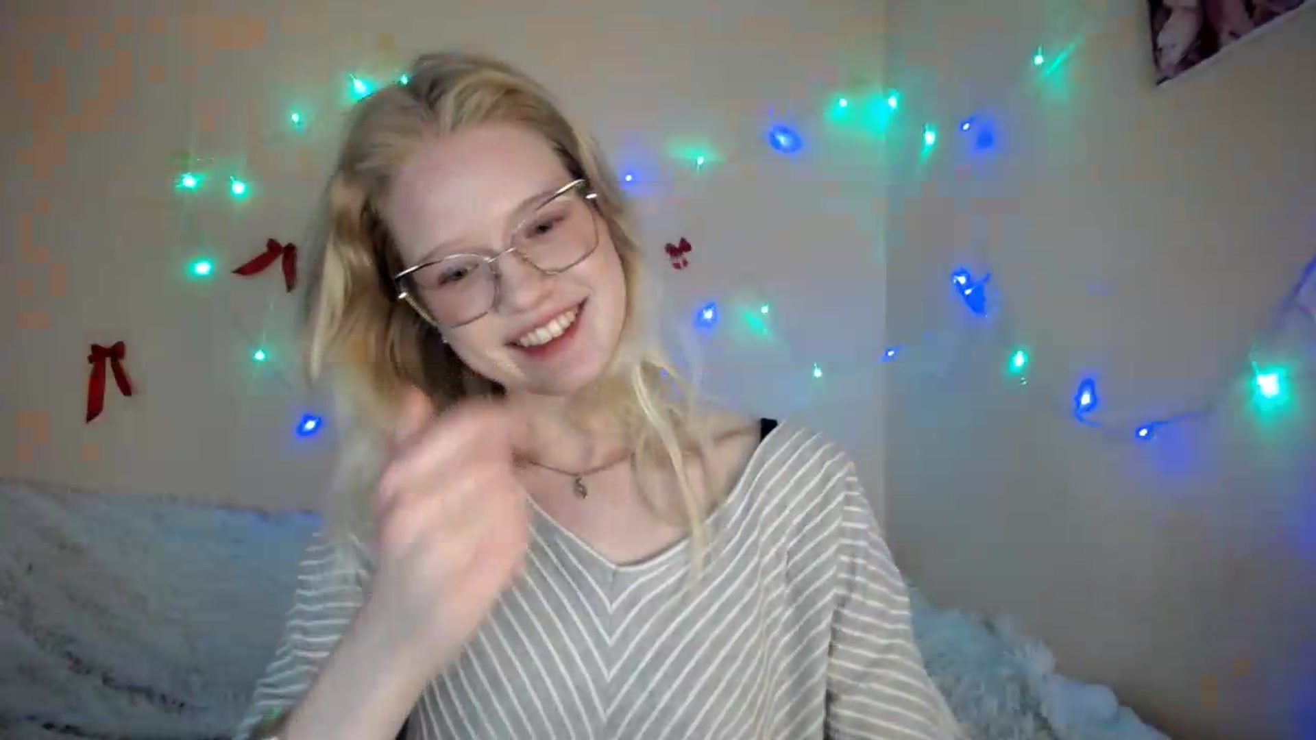 Gallery image thumbnail from Angel_baby's myfreecams stream on, 08/12/2026, 15:05 image 15 of 20