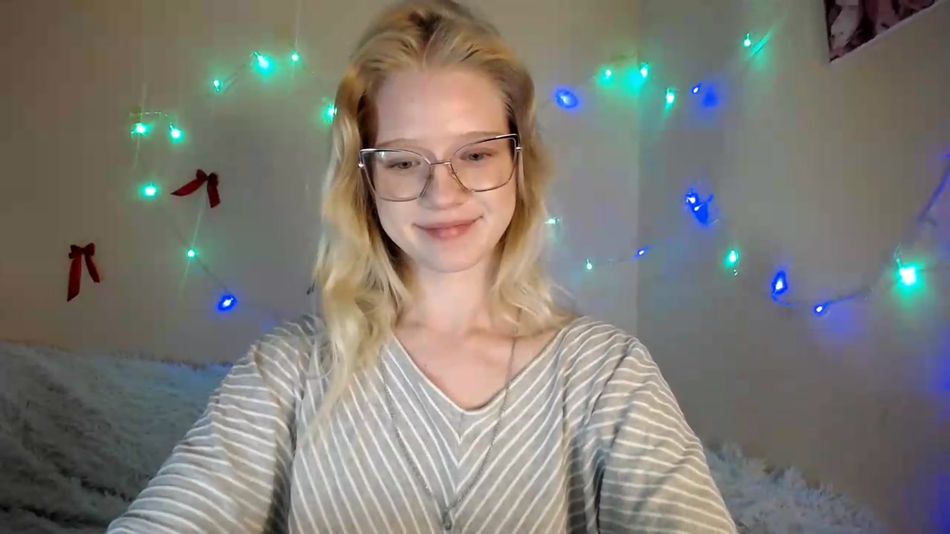 Gallery image thumbnail from Angel_baby's myfreecams stream on, 08/12/2026, 17:50 image 9 of 20
