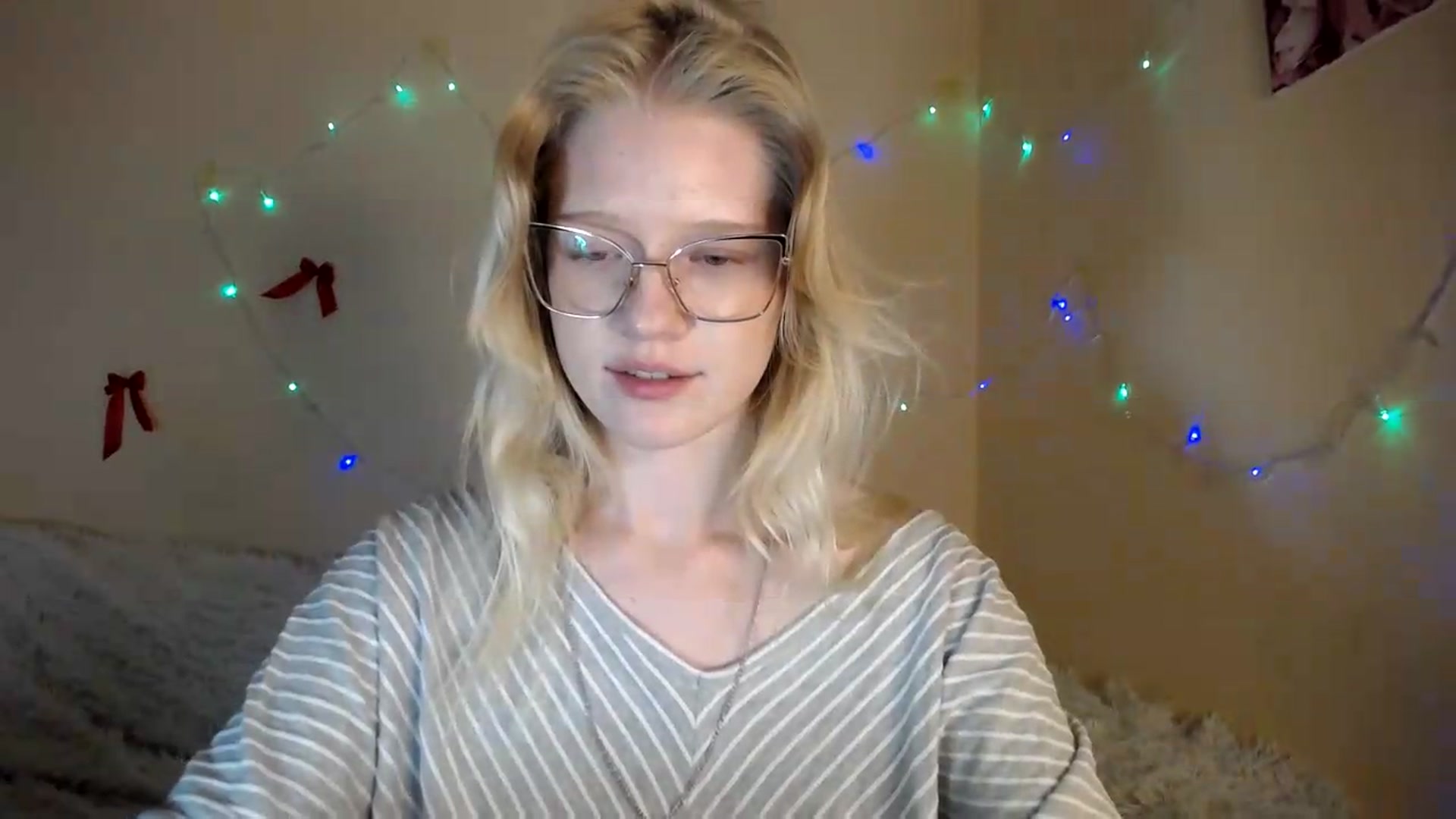 Gallery image thumbnail from Angel_baby's myfreecams stream on, 08/12/2026, 17:50 image 12 of 20