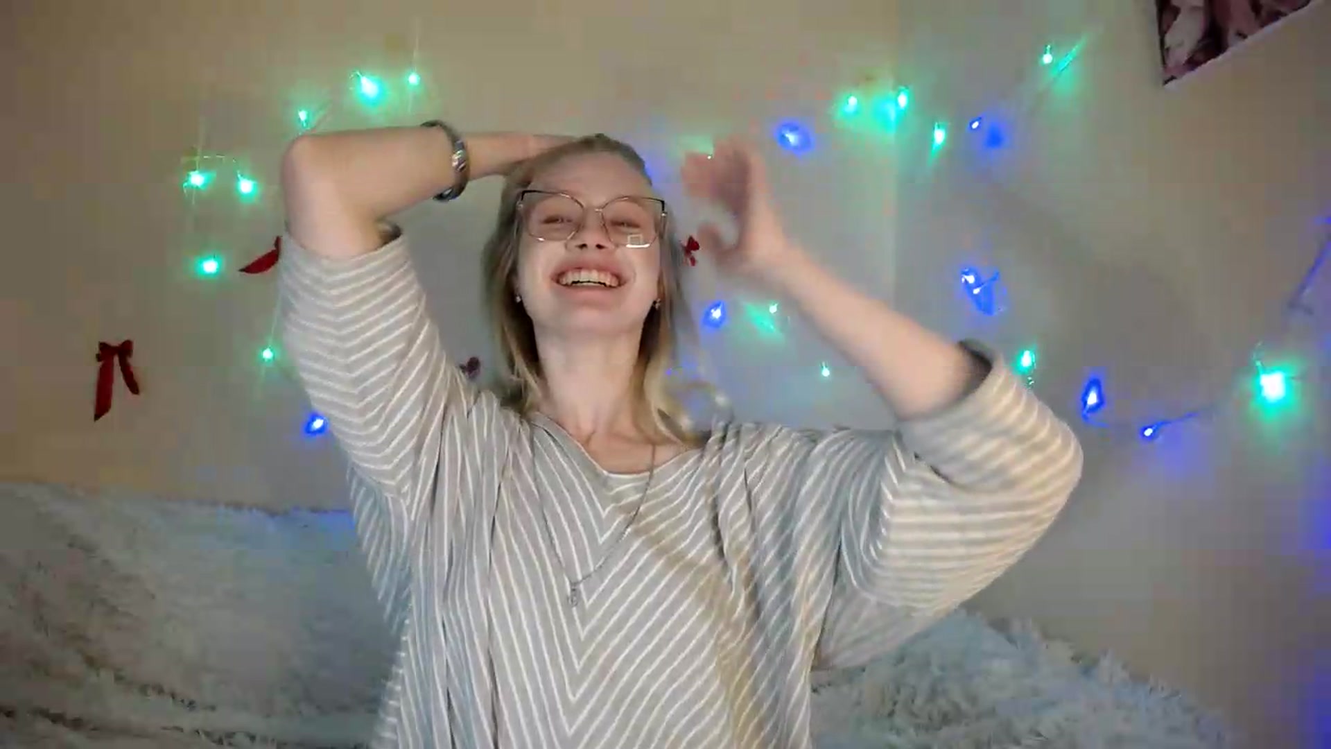 Gallery image thumbnail from Angel_baby's myfreecams stream on, 08/12/2026, 17:50 image 8 of 20
