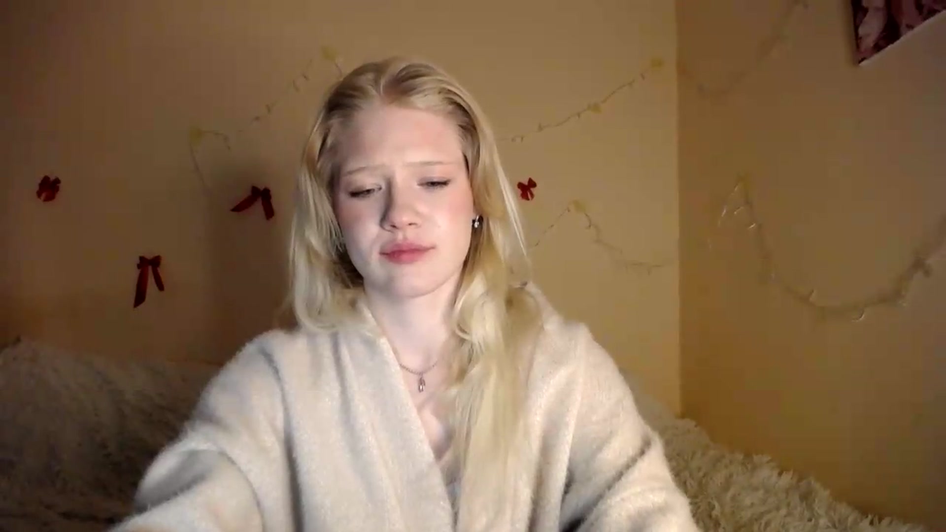 Gallery image thumbnail from Angel_baby's myfreecams stream on, 08/14/2026, 21:37 image 9 of 20