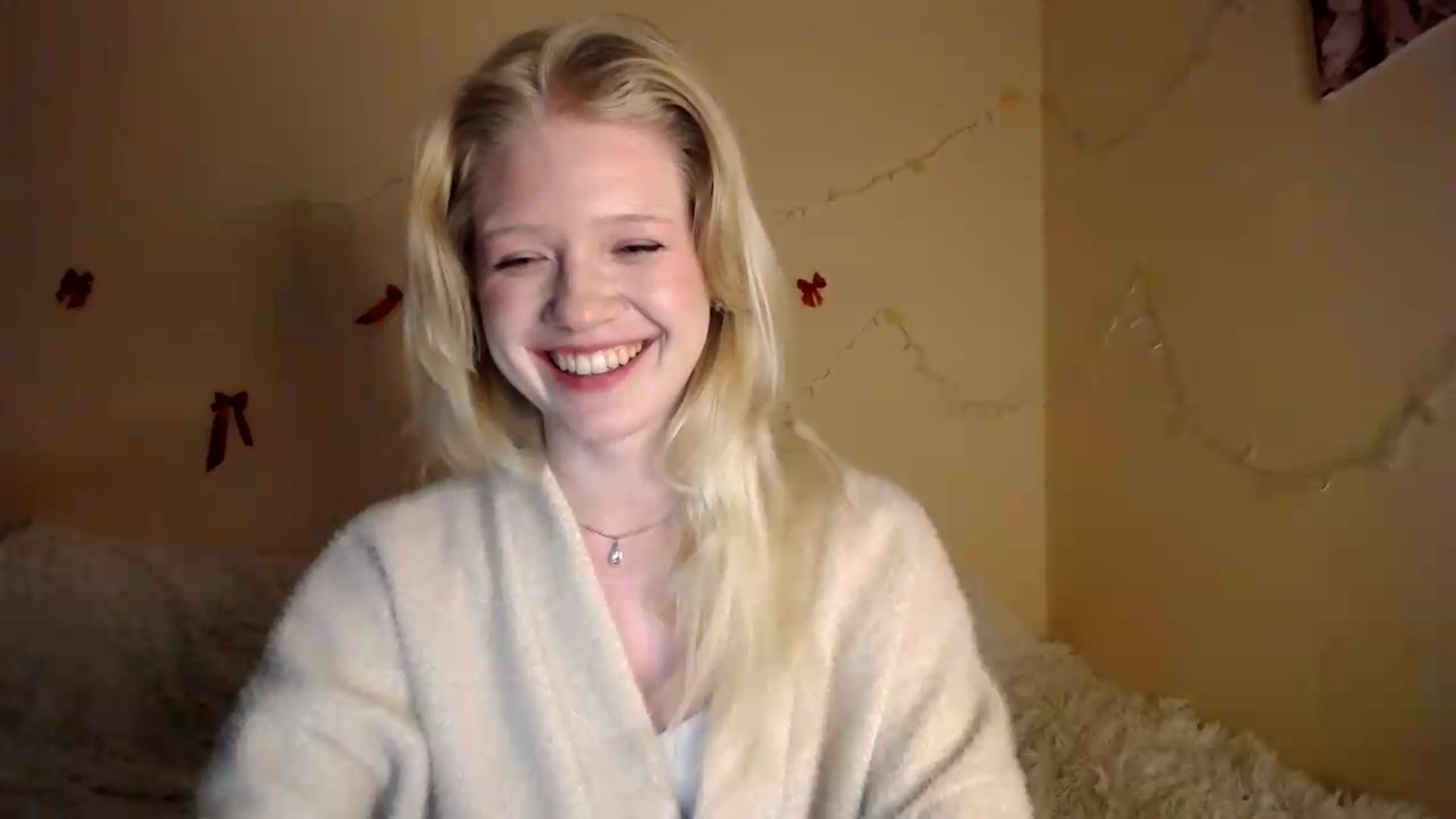 Gallery image thumbnail from Angel_baby's myfreecams stream on, 08/14/2026, 21:37 image 7 of 20