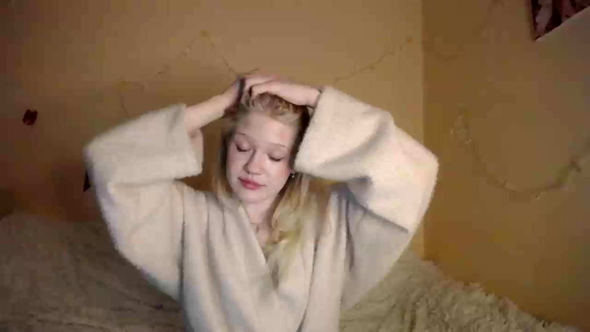 Gallery image thumbnail from Angel_baby's myfreecams stream on, 08/14/2026, 21:37 image 10 of 20