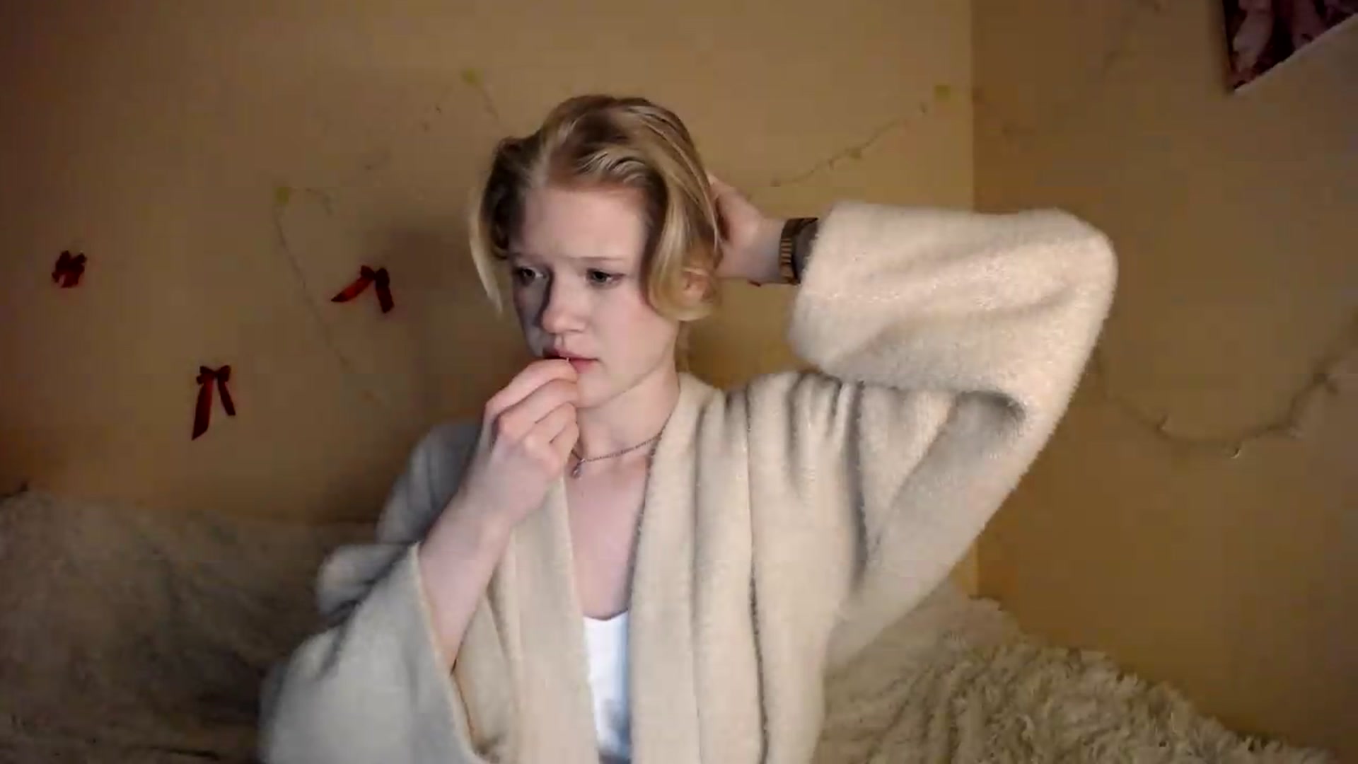Gallery image thumbnail from Angel_baby's myfreecams stream on, 08/14/2026, 21:37 image 11 of 20