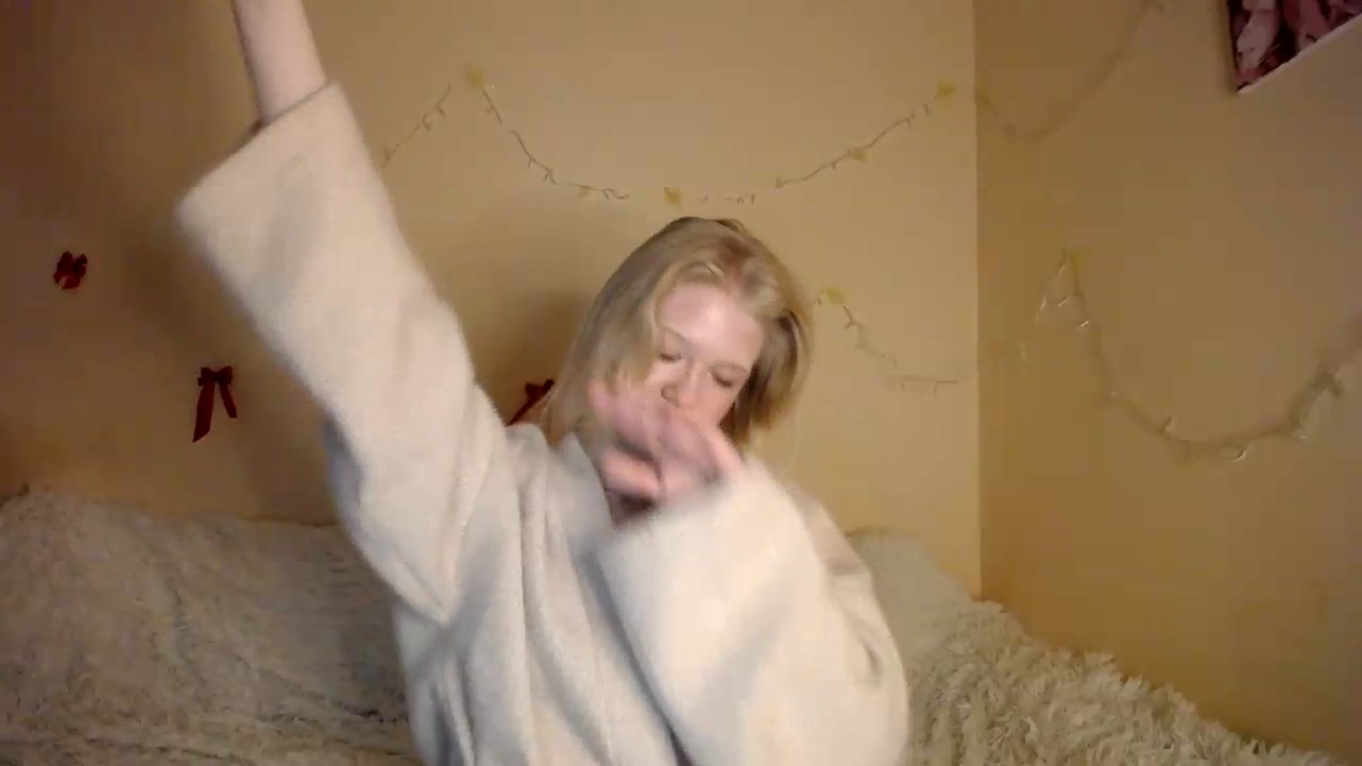 Gallery image thumbnail from Angel_baby's myfreecams stream on, 08/14/2026, 21:37 image 6 of 20