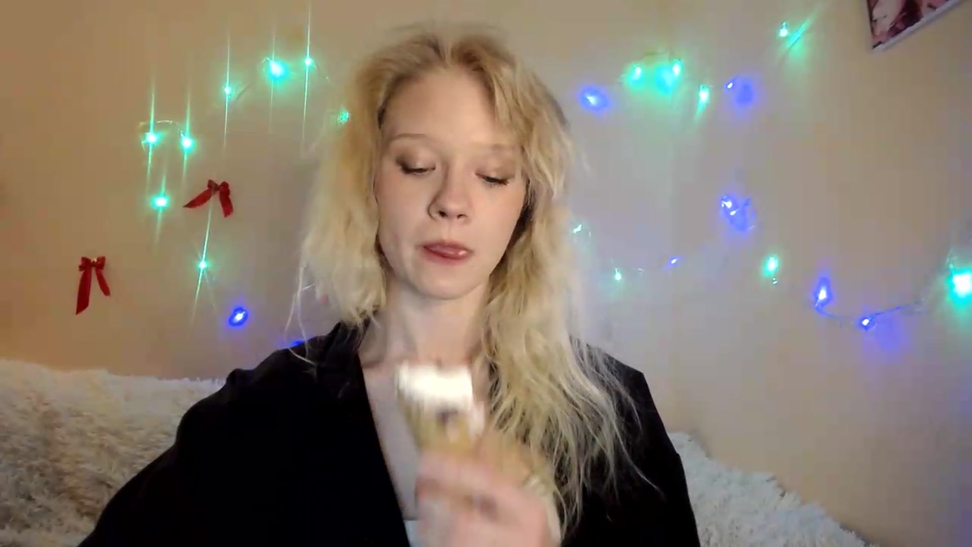 Gallery image thumbnail from Angel_baby's myfreecams stream on, 08/15/2026, 18:26 image 9 of 20
