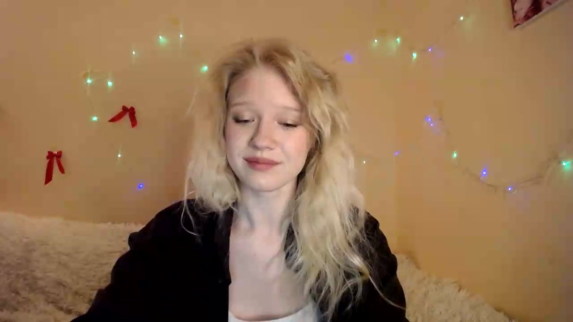 Gallery image thumbnail from Angel_baby's myfreecams stream on, 08/15/2026, 18:26 image 14 of 20