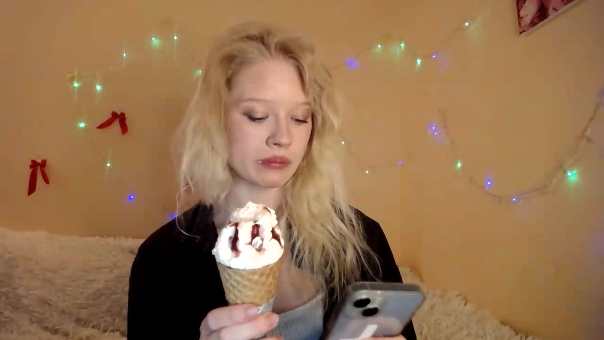 Gallery image thumbnail from Angel_baby's myfreecams stream on, 08/15/2026, 18:26 image 3 of 20