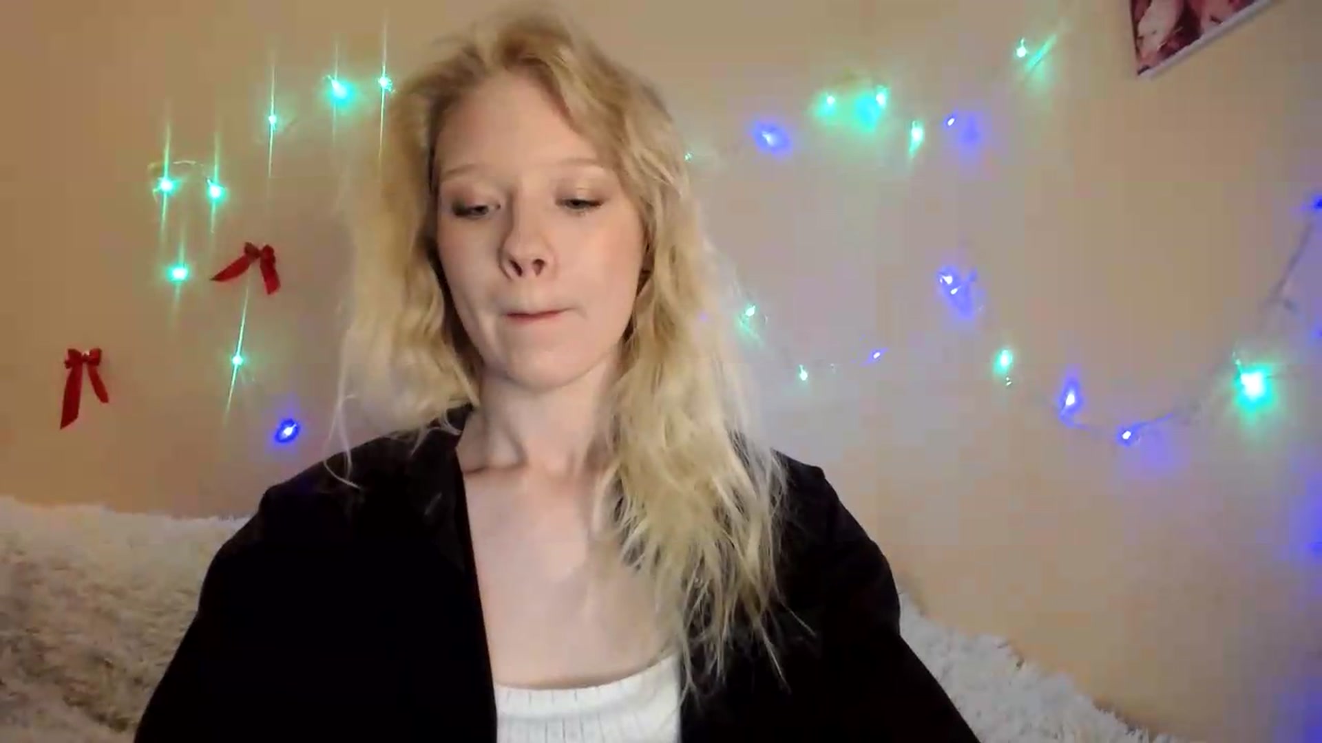 Gallery image thumbnail from Angel_baby's myfreecams stream on, 08/15/2026, 18:26 image 4 of 20