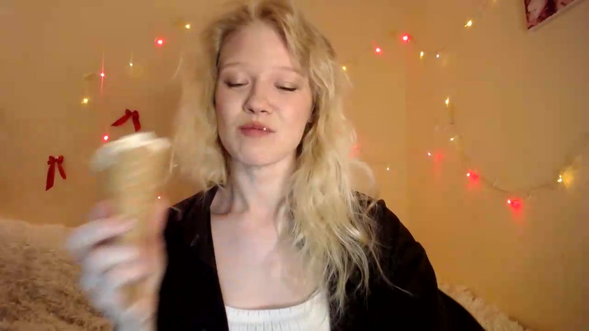 Gallery image thumbnail from Angel_baby's myfreecams stream on, 08/15/2026, 18:26 image 7 of 20