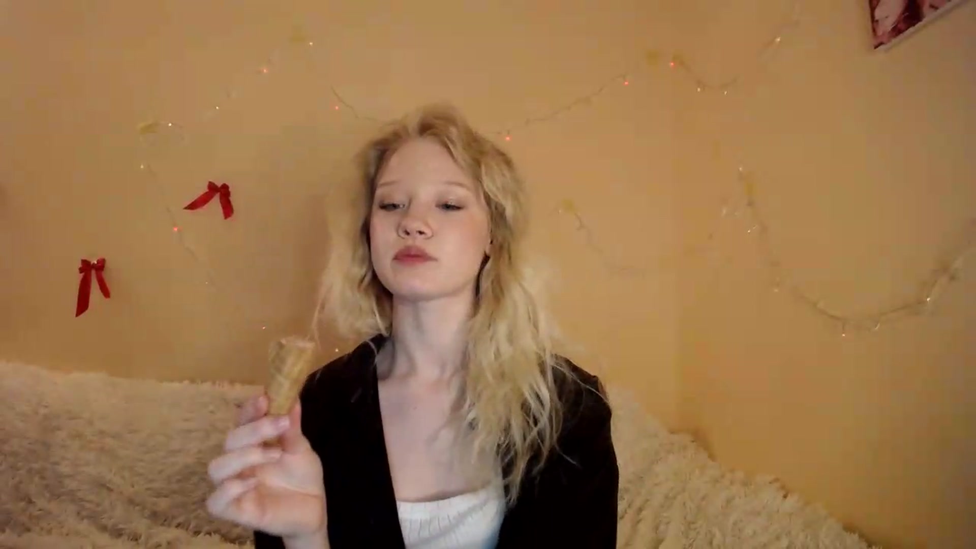 Gallery image thumbnail from Angel_baby's myfreecams stream on, 08/15/2026, 18:26 image 11 of 20
