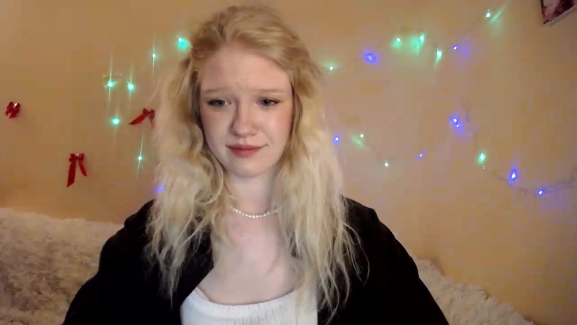 Gallery image thumbnail from Angel_baby's myfreecams stream on, 08/15/2026, 19:09 image 15 of 20
