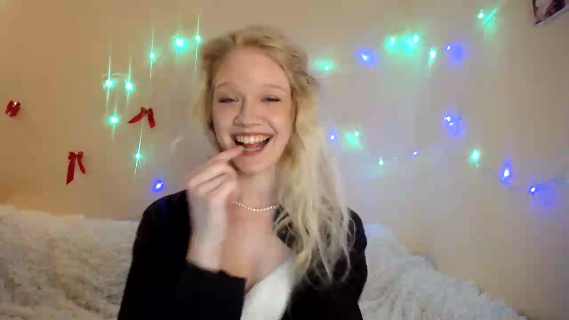 Gallery image thumbnail from Angel_baby's myfreecams stream on, 08/15/2026, 19:09 image 11 of 20