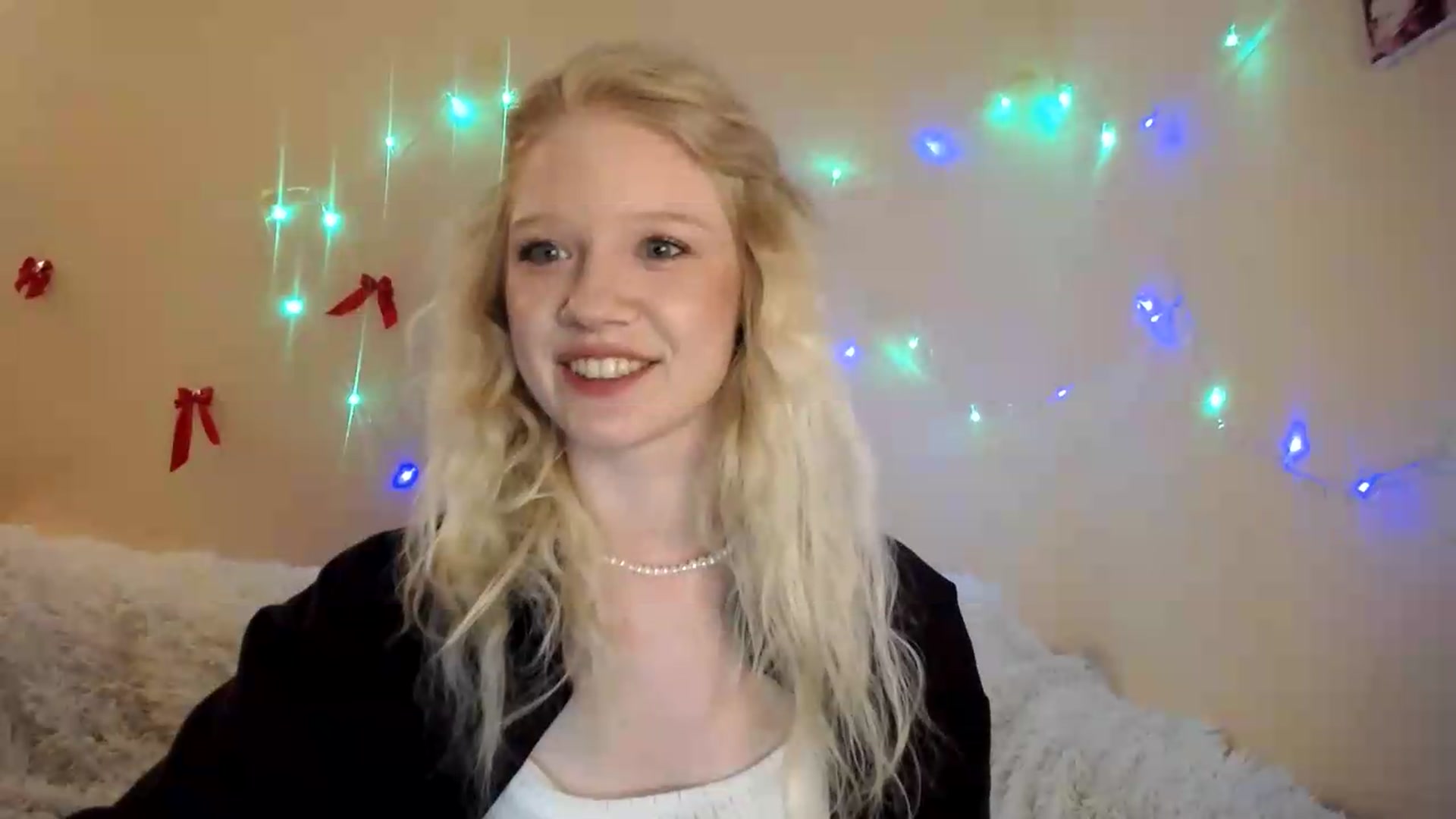 Gallery image thumbnail from Angel_baby's myfreecams stream on, 08/15/2026, 19:09 image 12 of 20