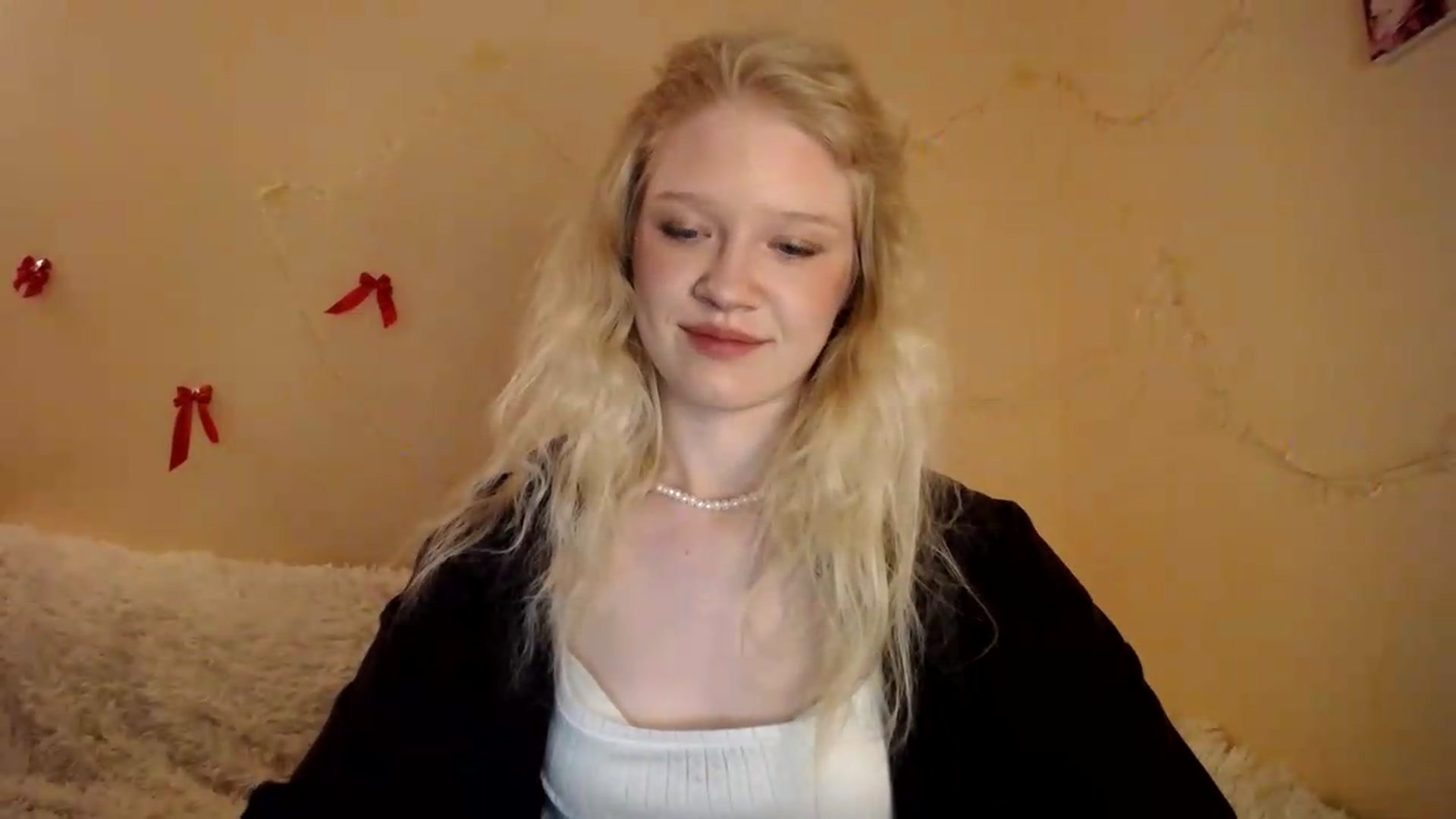 Gallery image thumbnail from Angel_baby's myfreecams stream on, 08/15/2026, 19:09 image 3 of 20