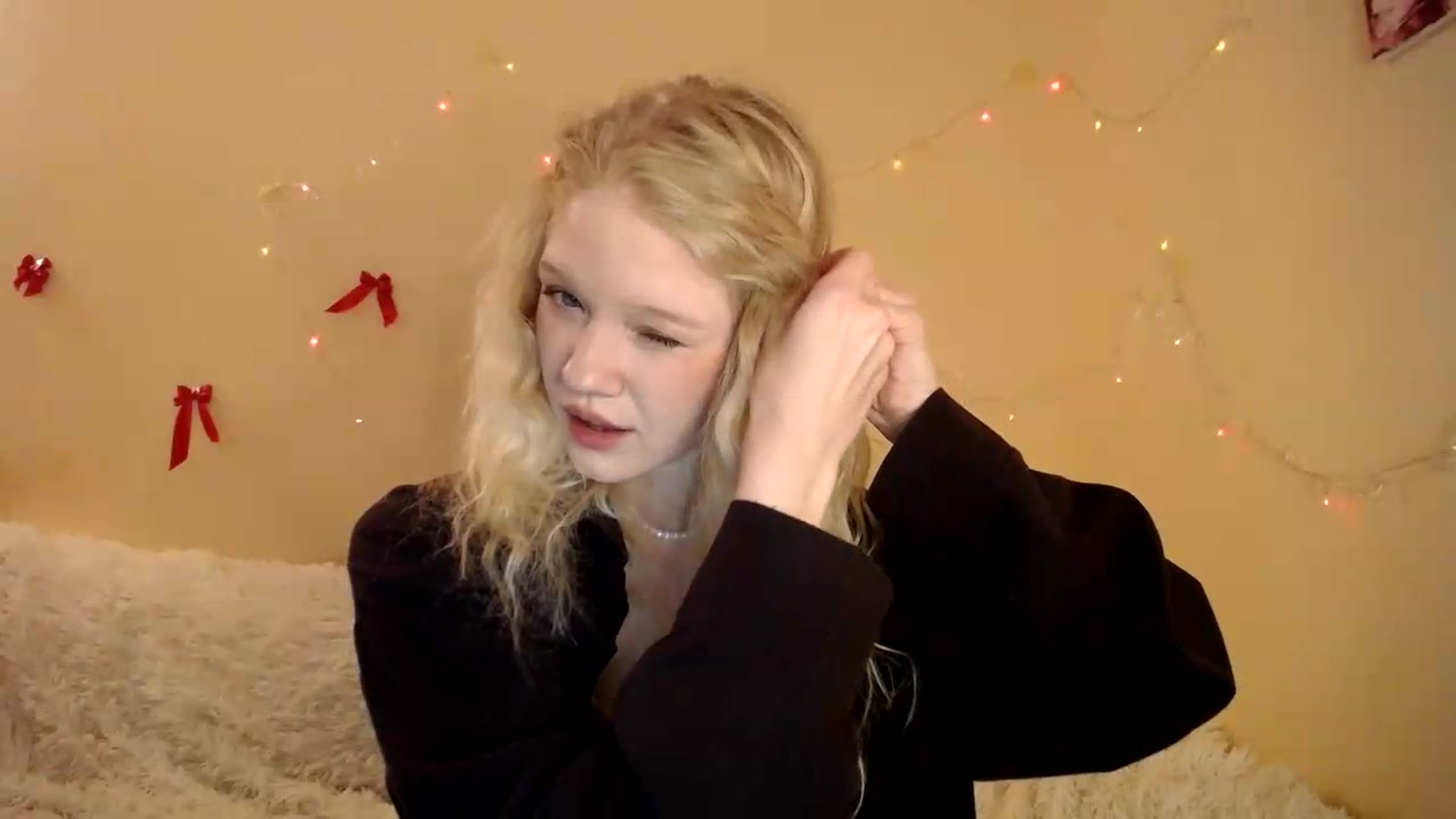 Gallery image thumbnail from Angel_baby's myfreecams stream on, 08/15/2026, 19:09 image 16 of 20