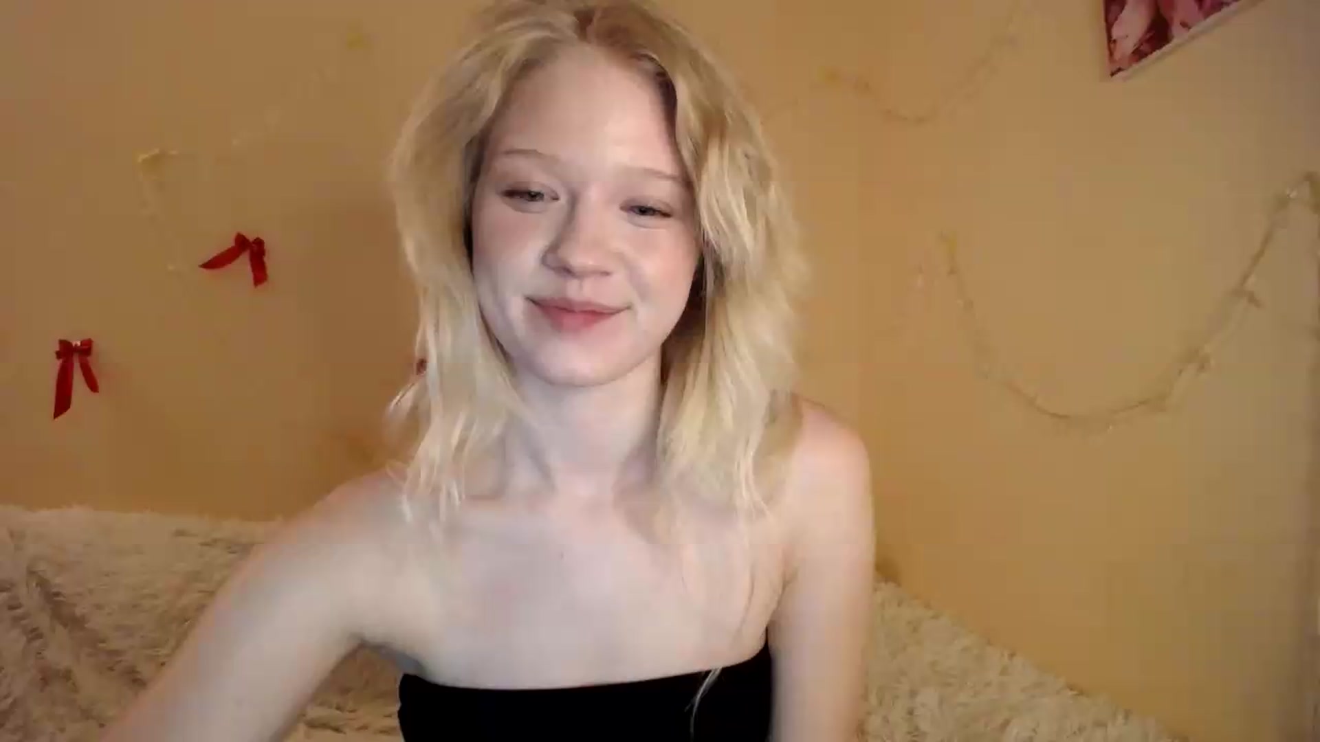 Gallery image thumbnail from Angel_baby's myfreecams stream on, 08/16/2026, 20:18 image 11 of 20