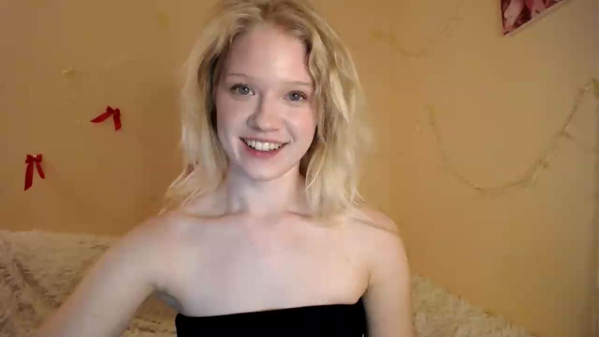 Gallery image thumbnail from Angel_baby's myfreecams stream on, 08/16/2026, 20:18 image 20 of 20