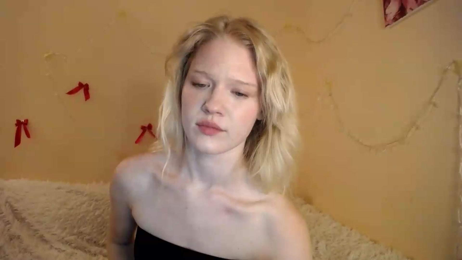 Gallery image thumbnail from Angel_baby's myfreecams stream on, 08/16/2026, 21:03 image 11 of 20