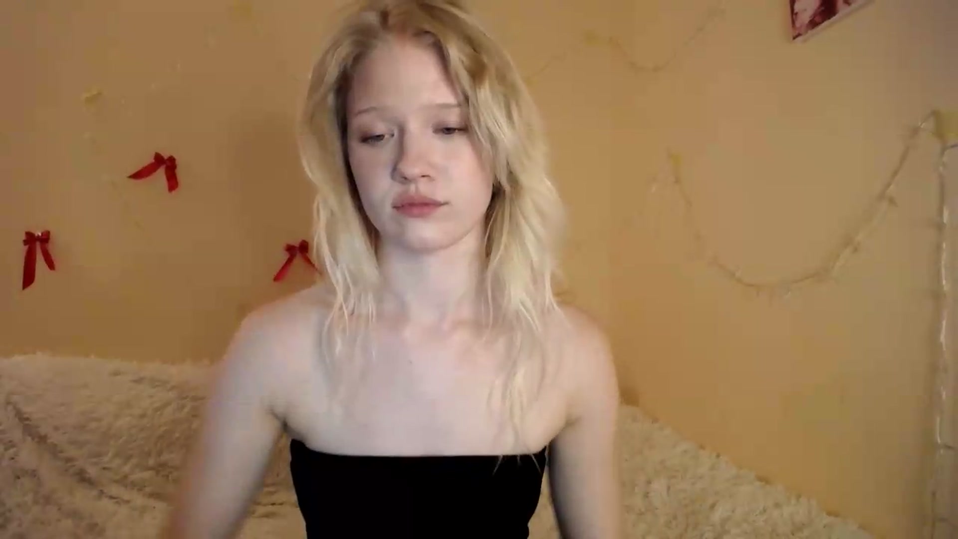 Gallery image thumbnail from Angel_baby's myfreecams stream on, 08/16/2026, 21:03 image 18 of 20