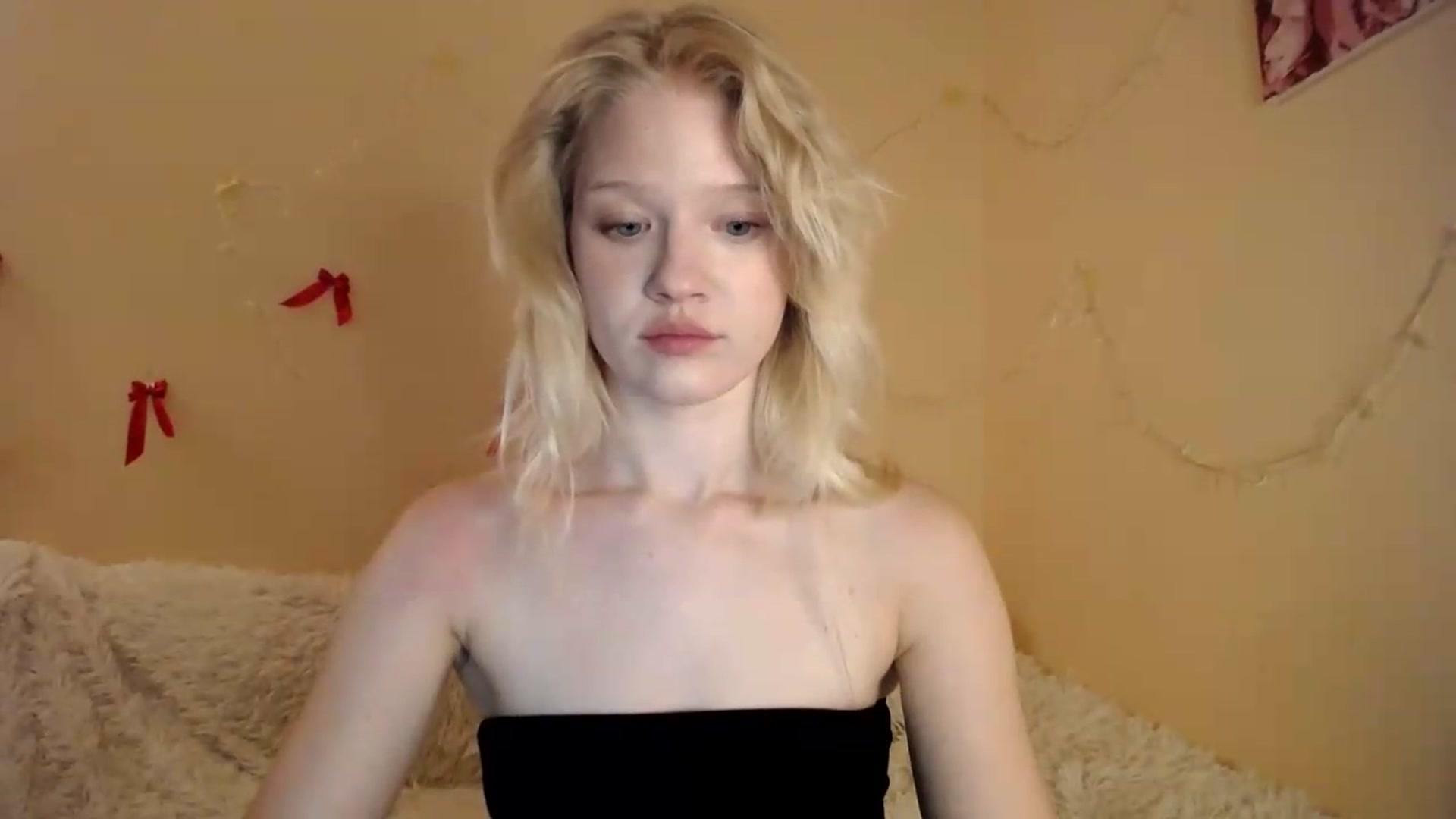Gallery image thumbnail from Angel_baby's myfreecams stream on, 08/16/2026, 22:12 image 18 of 20