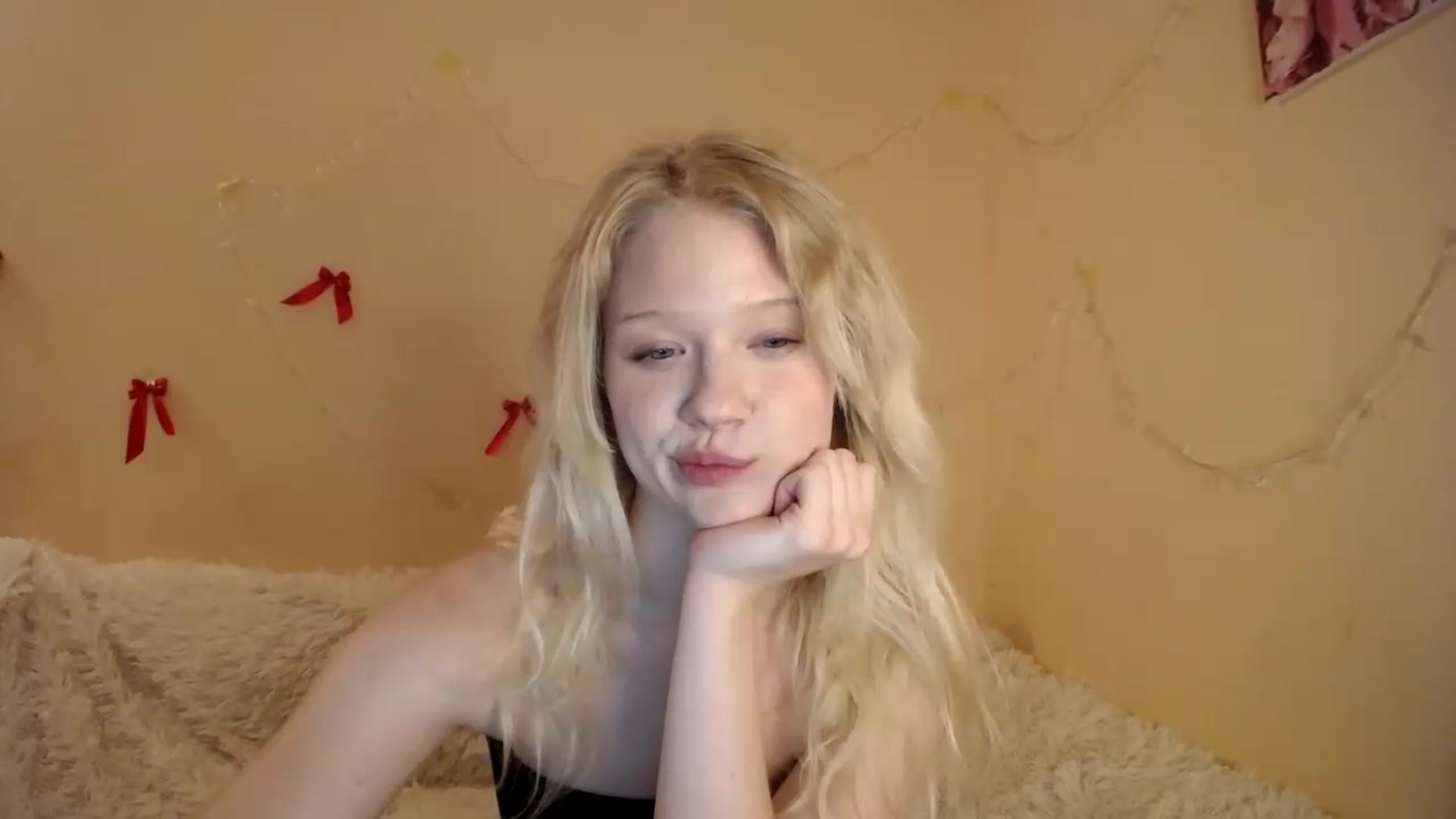 Gallery image thumbnail from Angel_baby's myfreecams stream on, 08/16/2026, 22:12 image 5 of 20