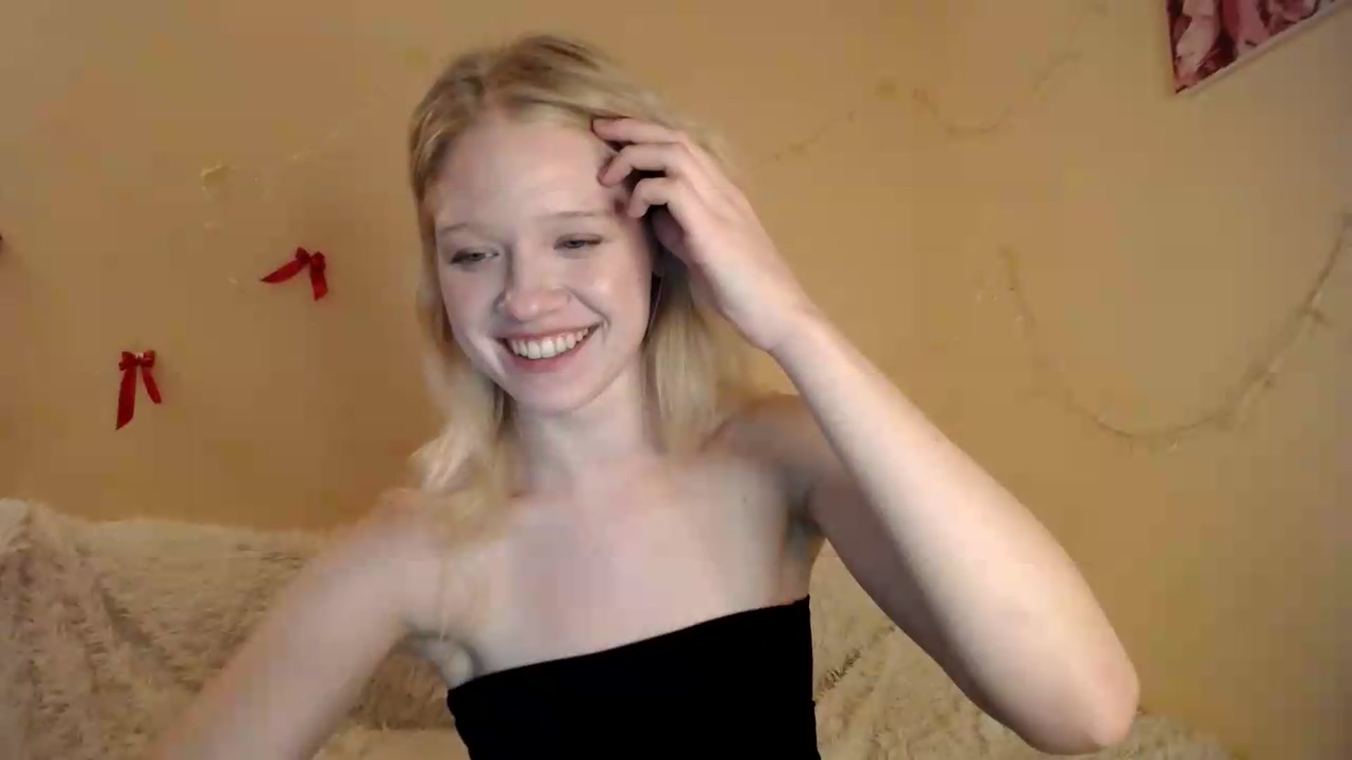Gallery image thumbnail from Angel_baby's myfreecams stream on, 08/16/2026, 22:12 image 10 of 20