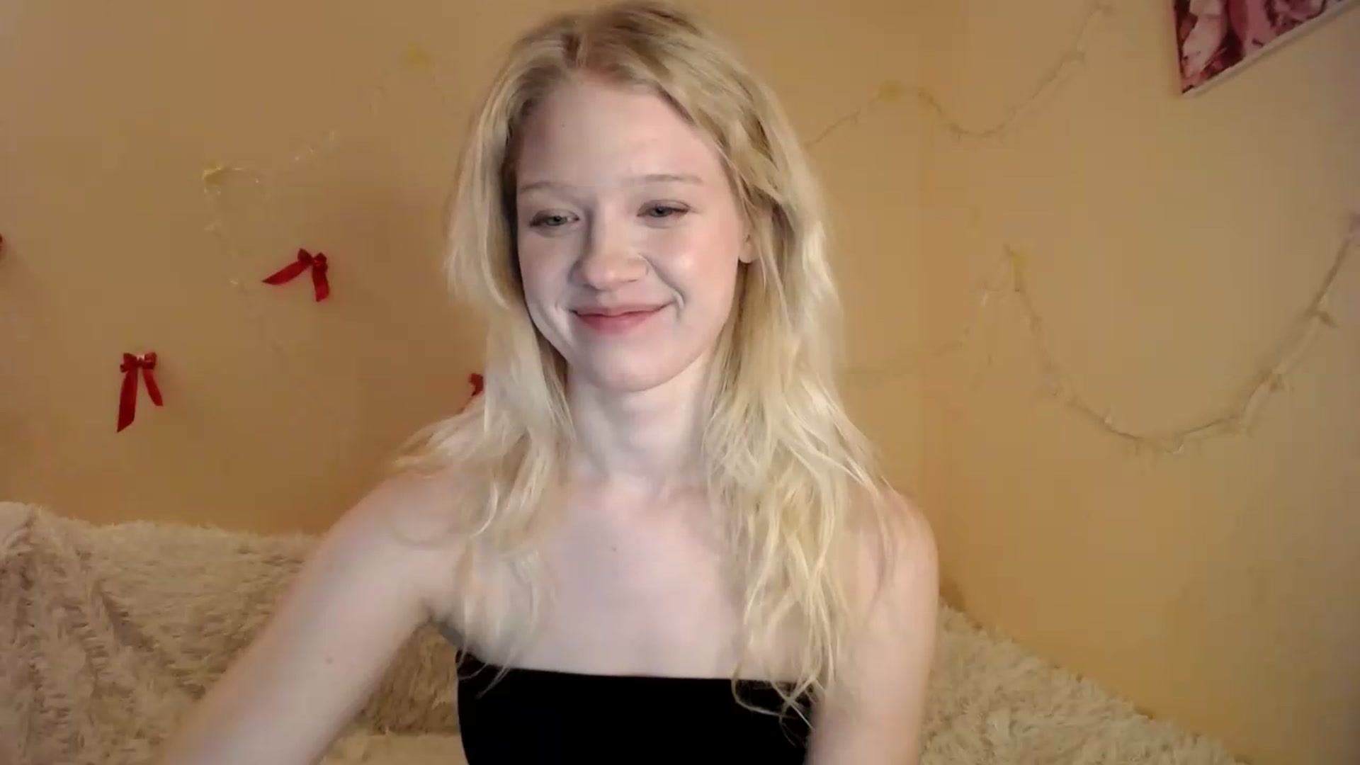 Gallery image thumbnail from Angel_baby's myfreecams stream on, 08/16/2026, 22:12 image 4 of 20