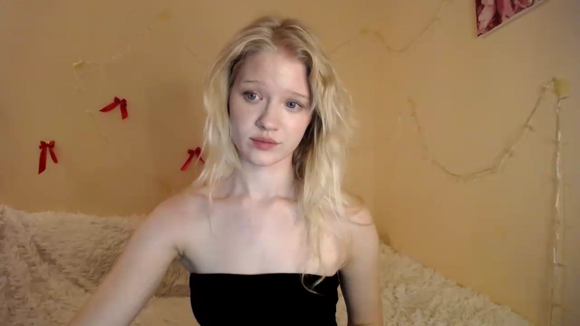 Gallery image thumbnail from Angel_baby's myfreecams stream on, 08/16/2026, 22:34 image 18 of 20