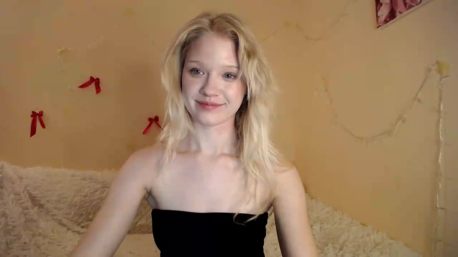 Gallery image thumbnail from Angel_baby's myfreecams stream on, 08/16/2026, 22:34 image 19 of 20