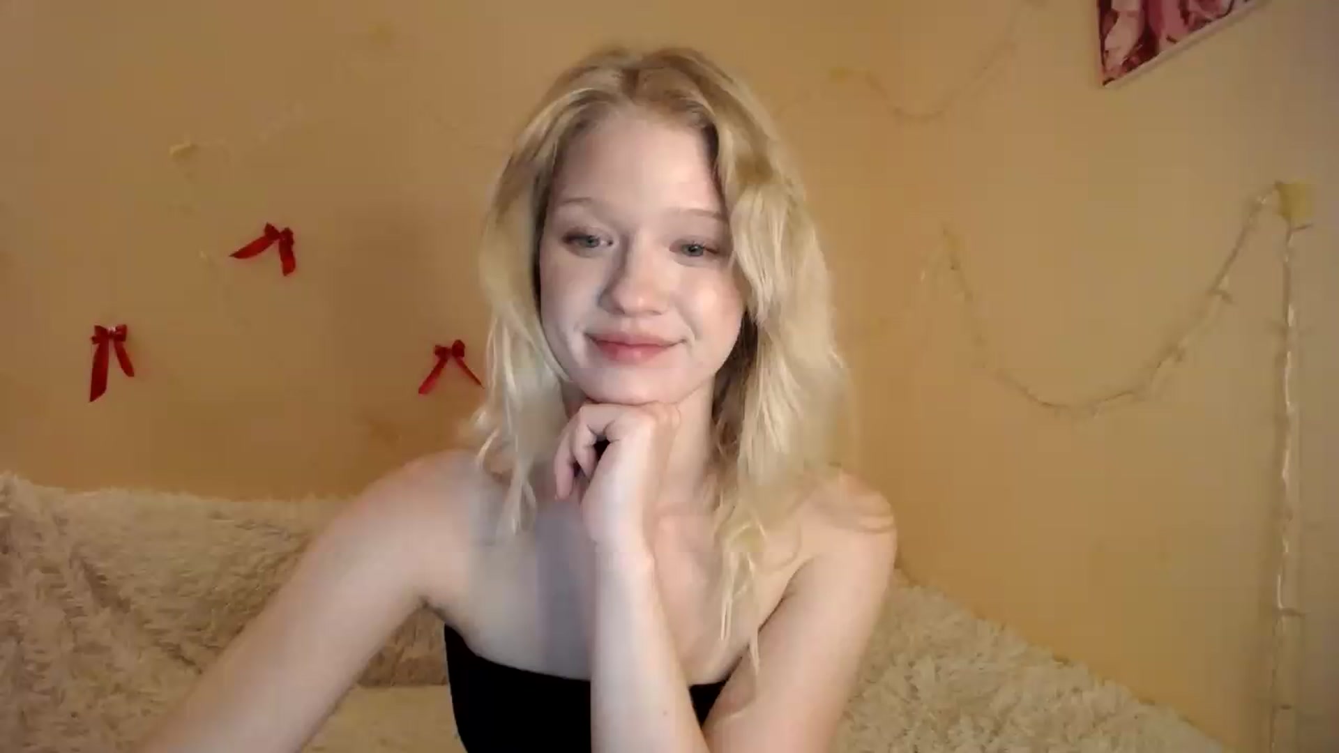 Gallery image thumbnail from Angel_baby's myfreecams stream on, 08/16/2026, 22:34 image 10 of 20