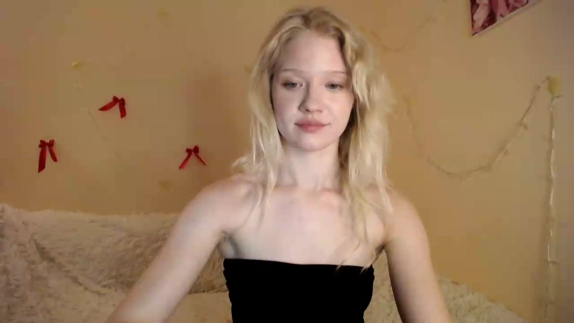 Gallery image thumbnail from Angel_baby's myfreecams stream on, 08/16/2026, 22:34 image 16 of 20