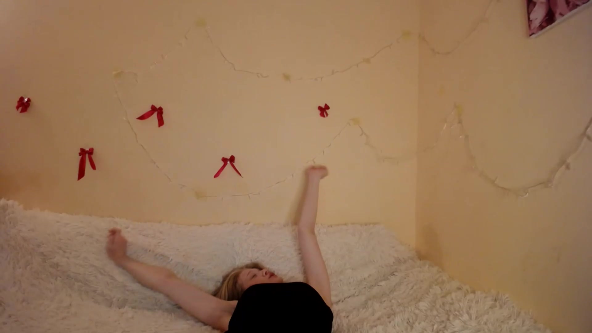 Gallery image thumbnail from Angel_baby's myfreecams stream on, 08/20/2026, 19:56 image 18 of 20