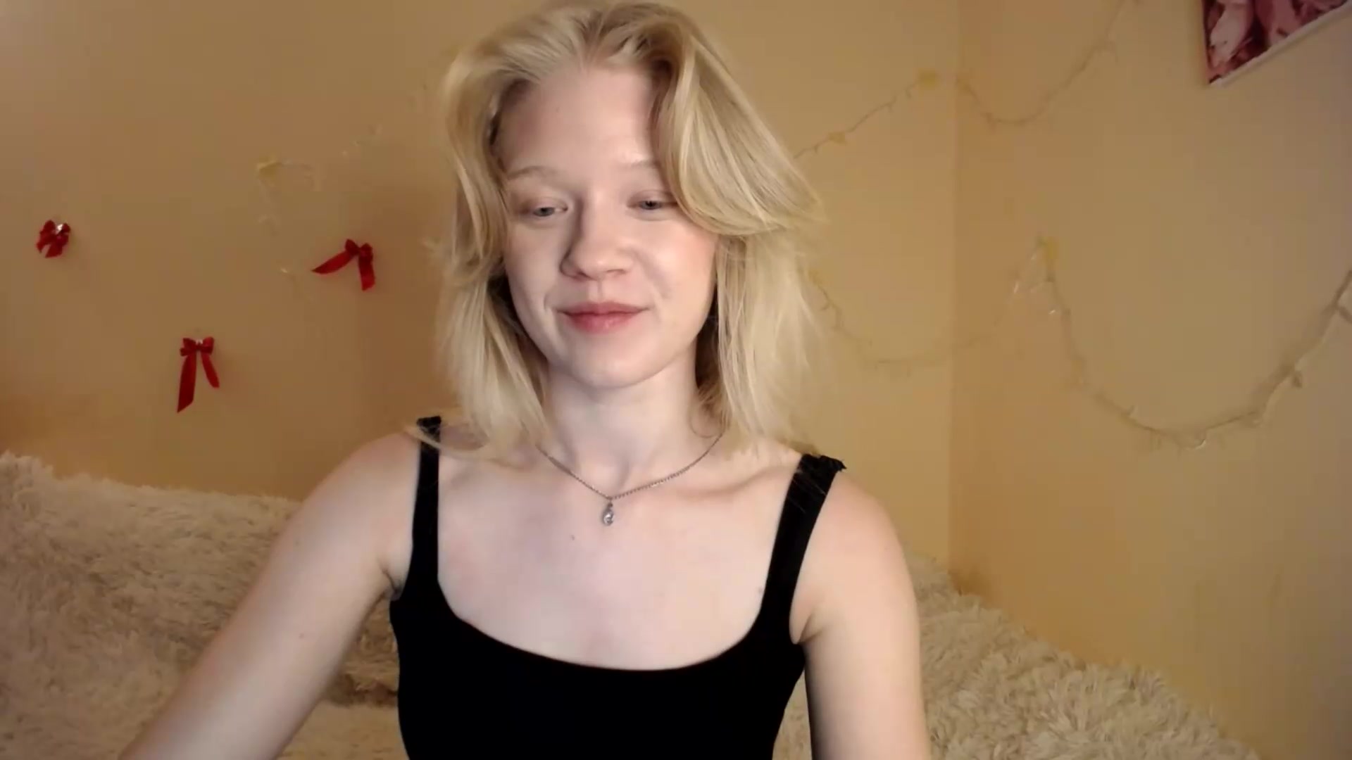 Gallery image thumbnail from Angel_baby's myfreecams stream on, 08/20/2026, 19:56 image 17 of 20