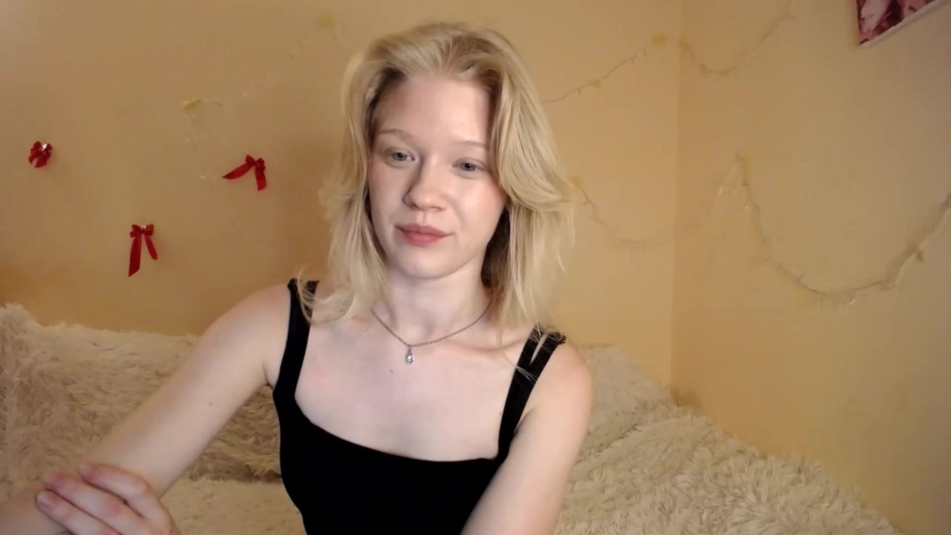 Gallery image thumbnail from Angel_baby's myfreecams stream on, 08/20/2026, 20:10 image 18 of 20