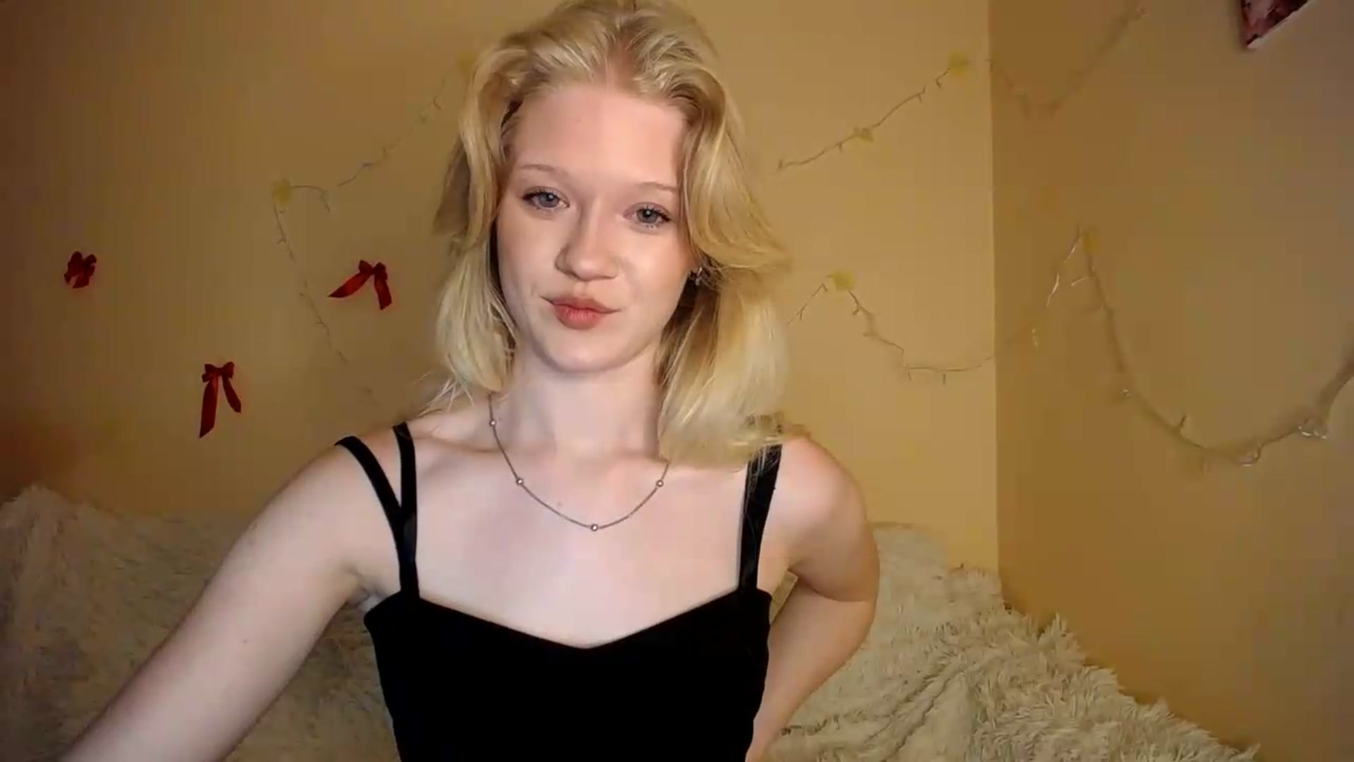Gallery image thumbnail from Angel_baby's myfreecams stream on, 08/21/2026, 21:35 image 16 of 20