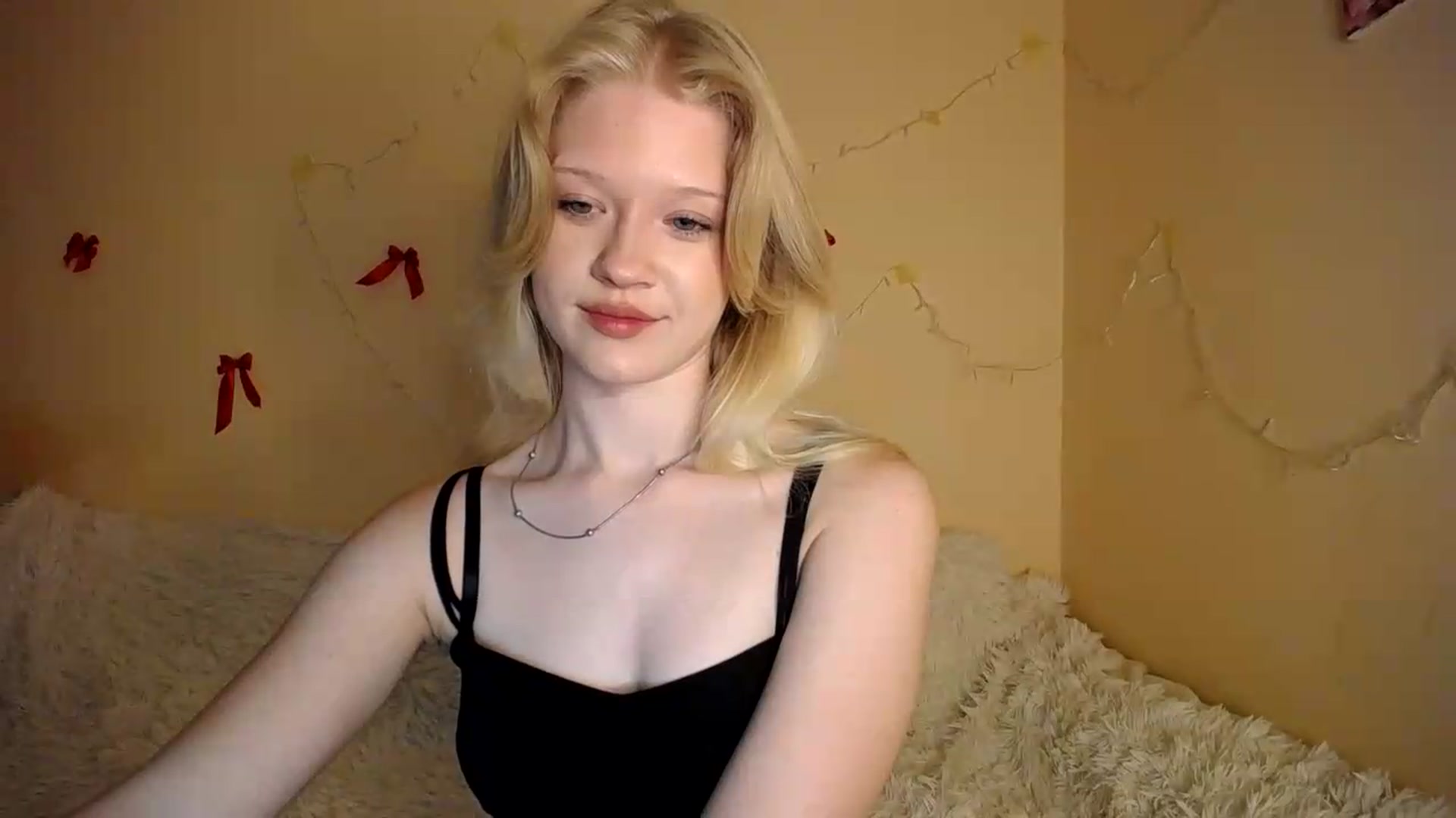 Gallery image thumbnail from Angel_baby's myfreecams stream on, 08/21/2026, 22:30 image 16 of 20