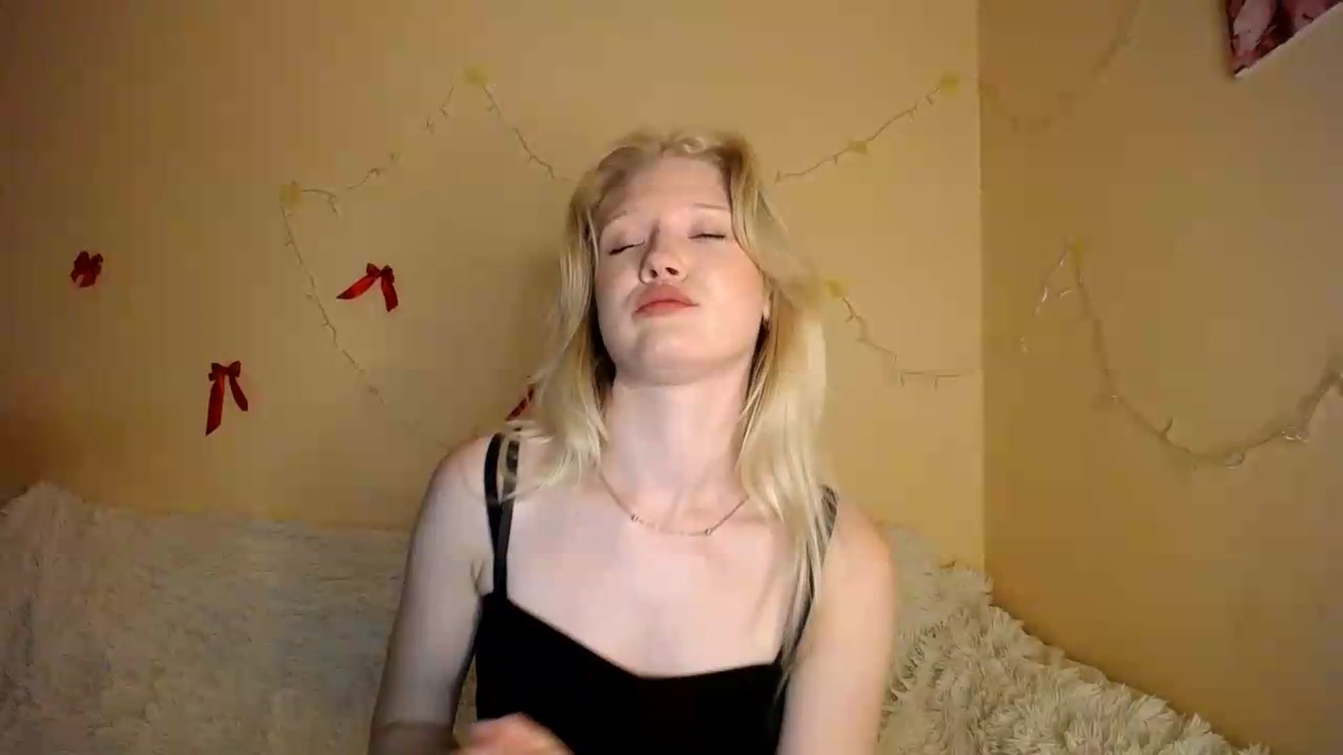 Gallery image thumbnail from Angel_baby's myfreecams stream on, 08/21/2026, 22:54 image 14 of 20