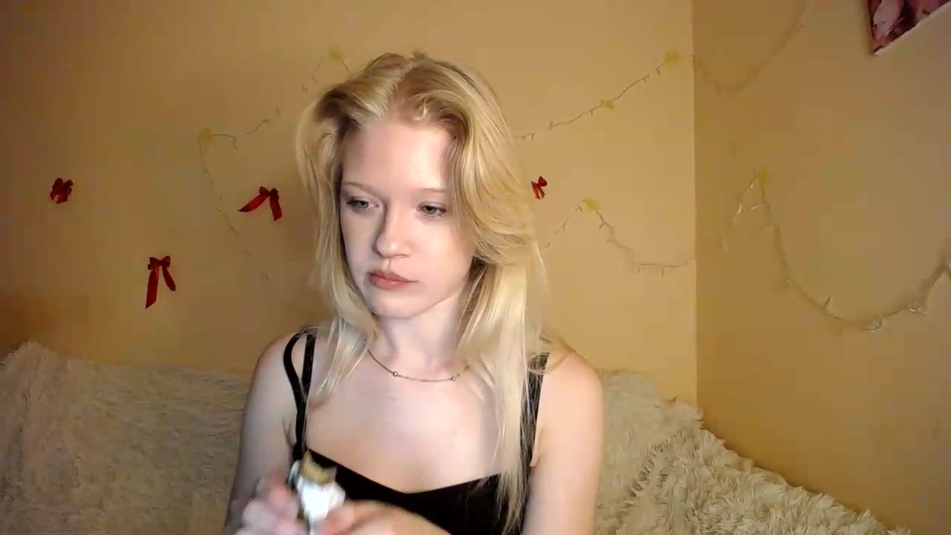 Gallery image thumbnail from Angel_baby's myfreecams stream on, 08/21/2026, 22:54 image 7 of 20