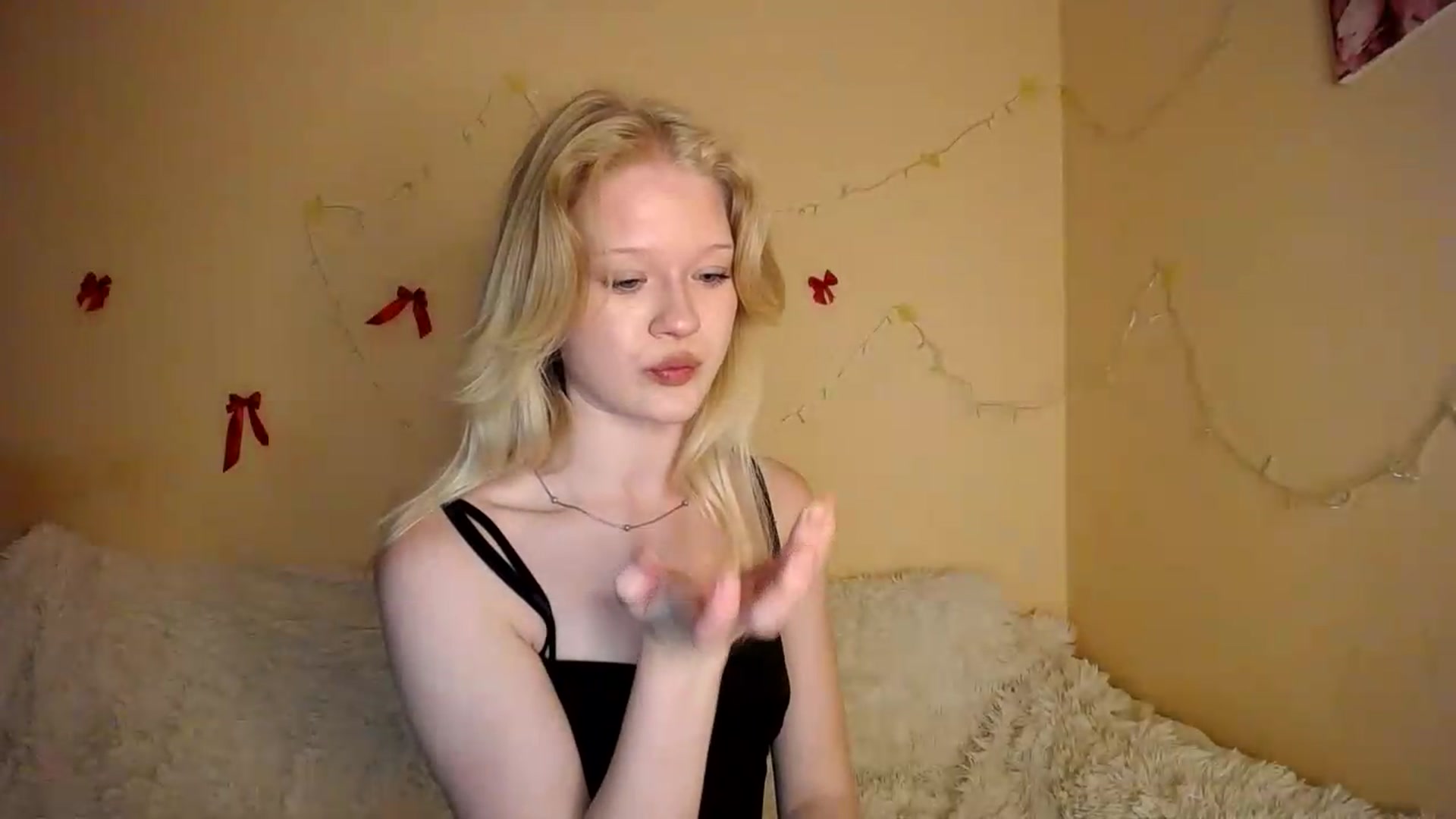 Gallery image thumbnail from Angel_baby's myfreecams stream on, 08/21/2026, 22:54 image 16 of 20