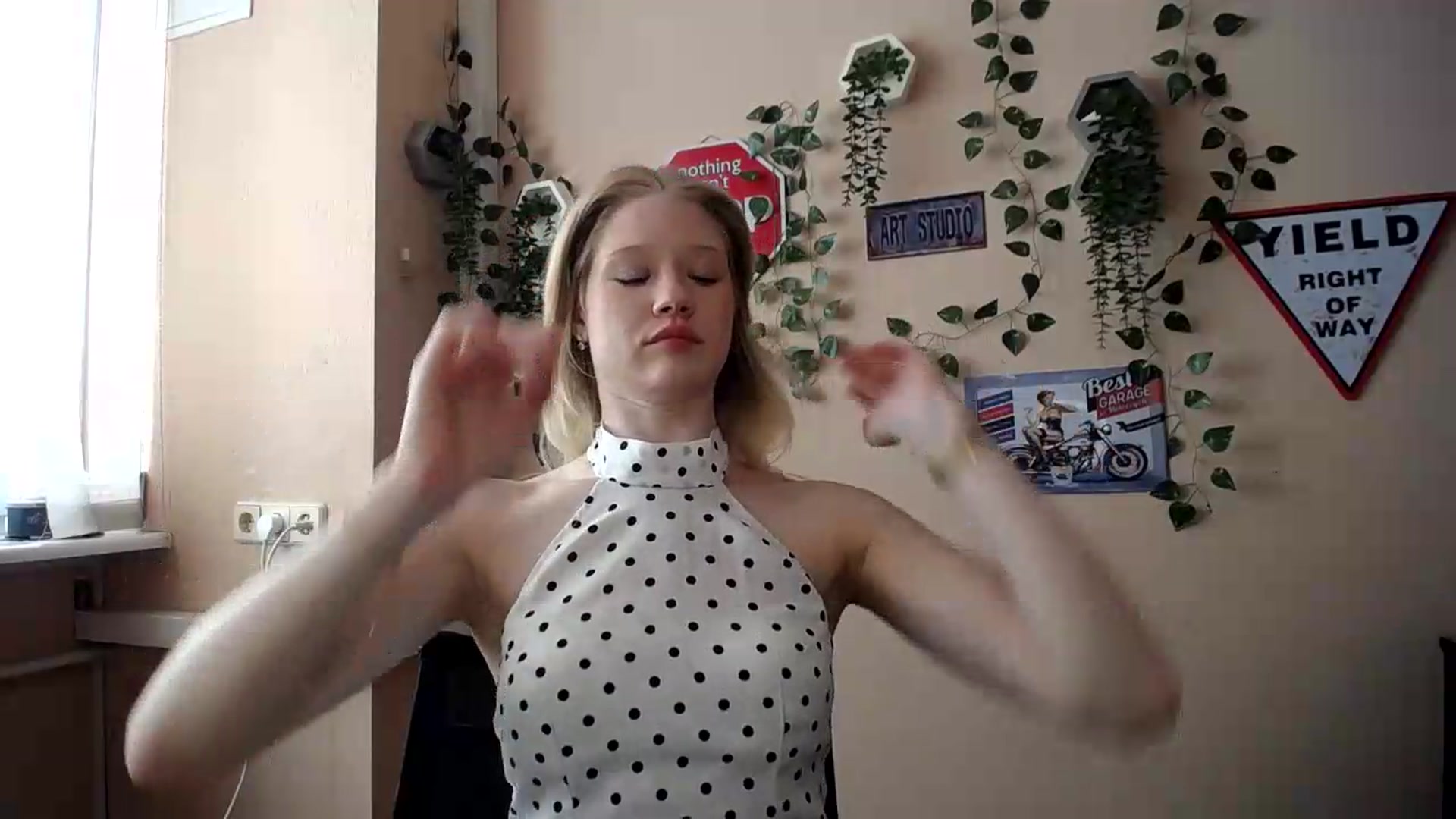 Gallery image thumbnail from Angel_baby's myfreecams stream on, 08/22/2026, 14:10 image 5 of 20