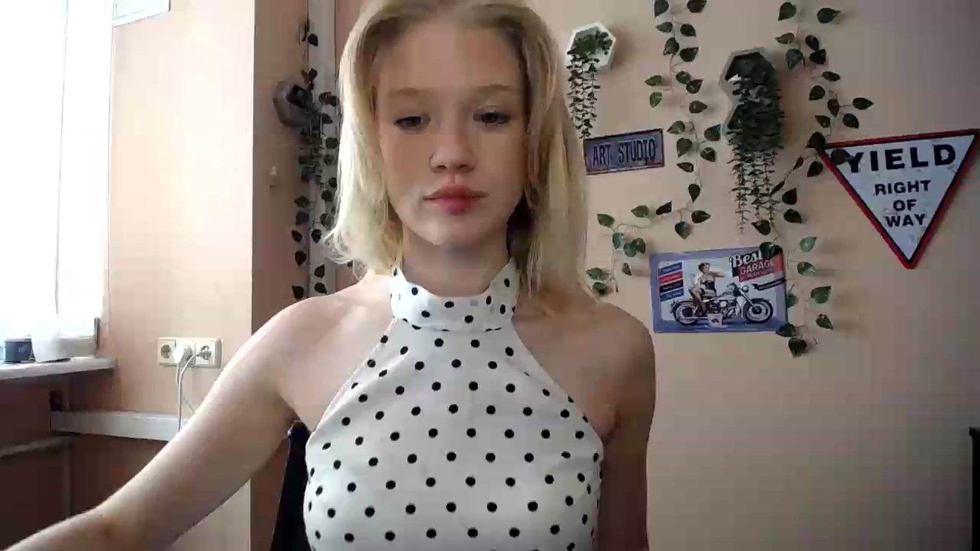 Gallery image thumbnail from Angel_baby's myfreecams stream on, 08/22/2026, 14:10 image 1 of 20